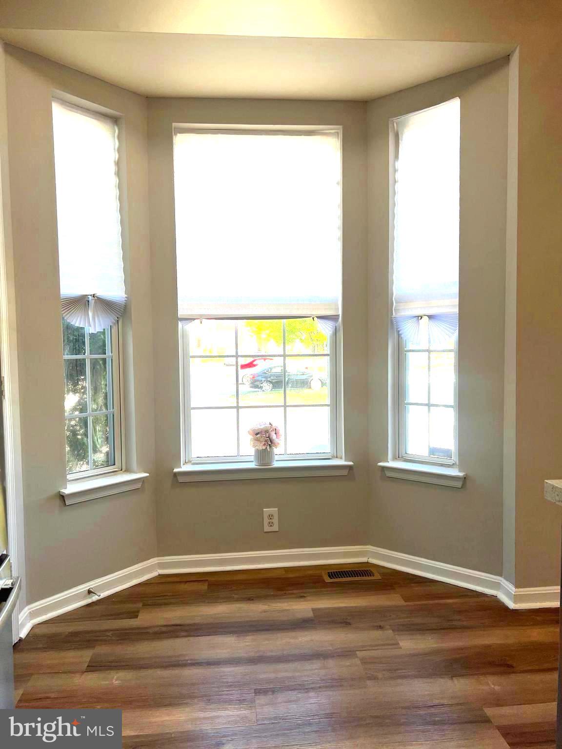 SUMMIT CREEK - Residential