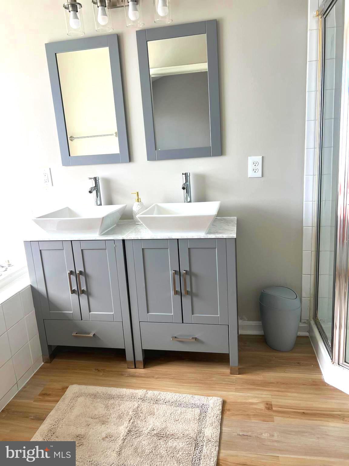 SUMMIT CREEK - Residential