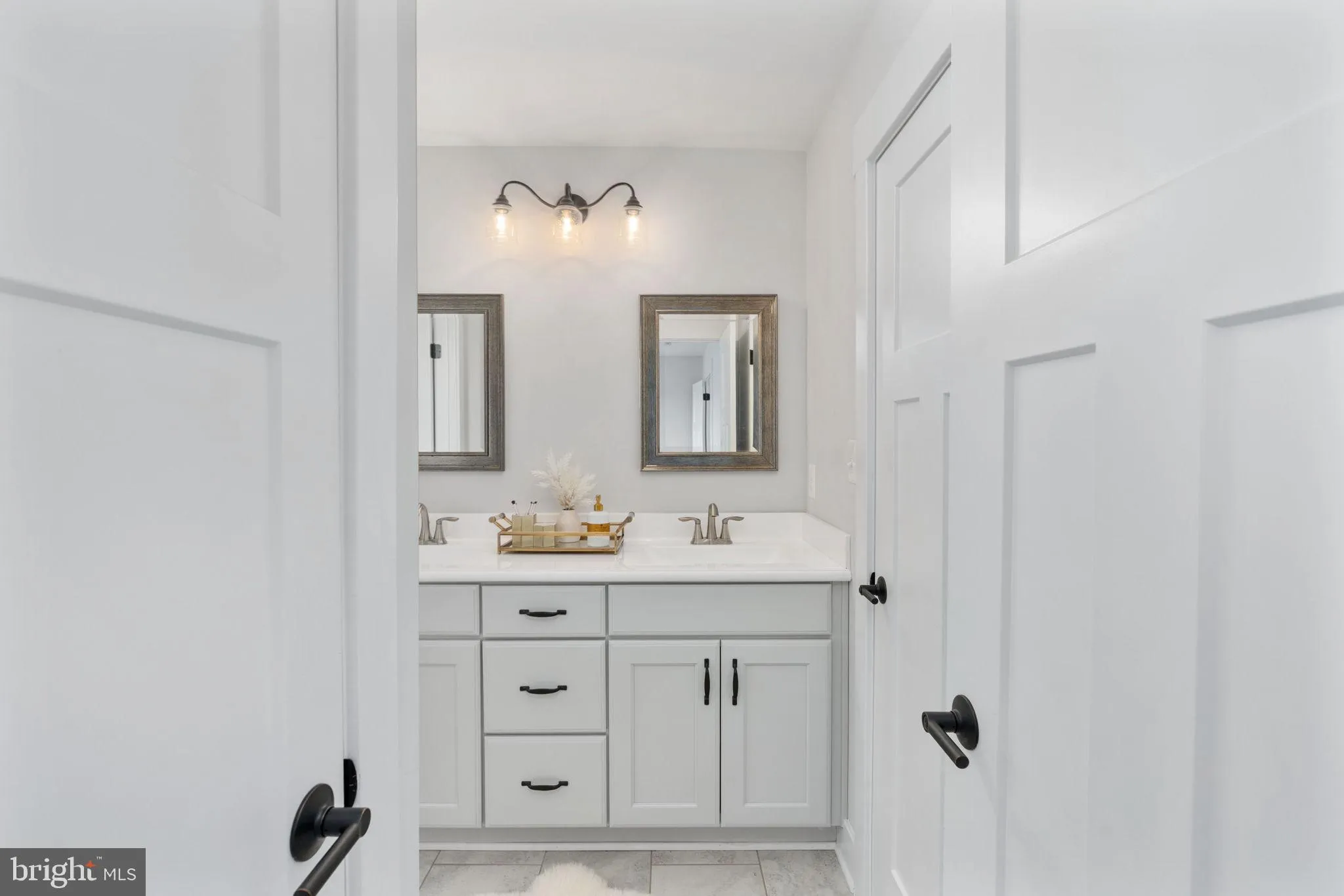 Fredericksburg, Virginia 22406, United States, 5 Bedrooms Bedrooms, ,5 BathroomsBathrooms,Residential,Active,151071