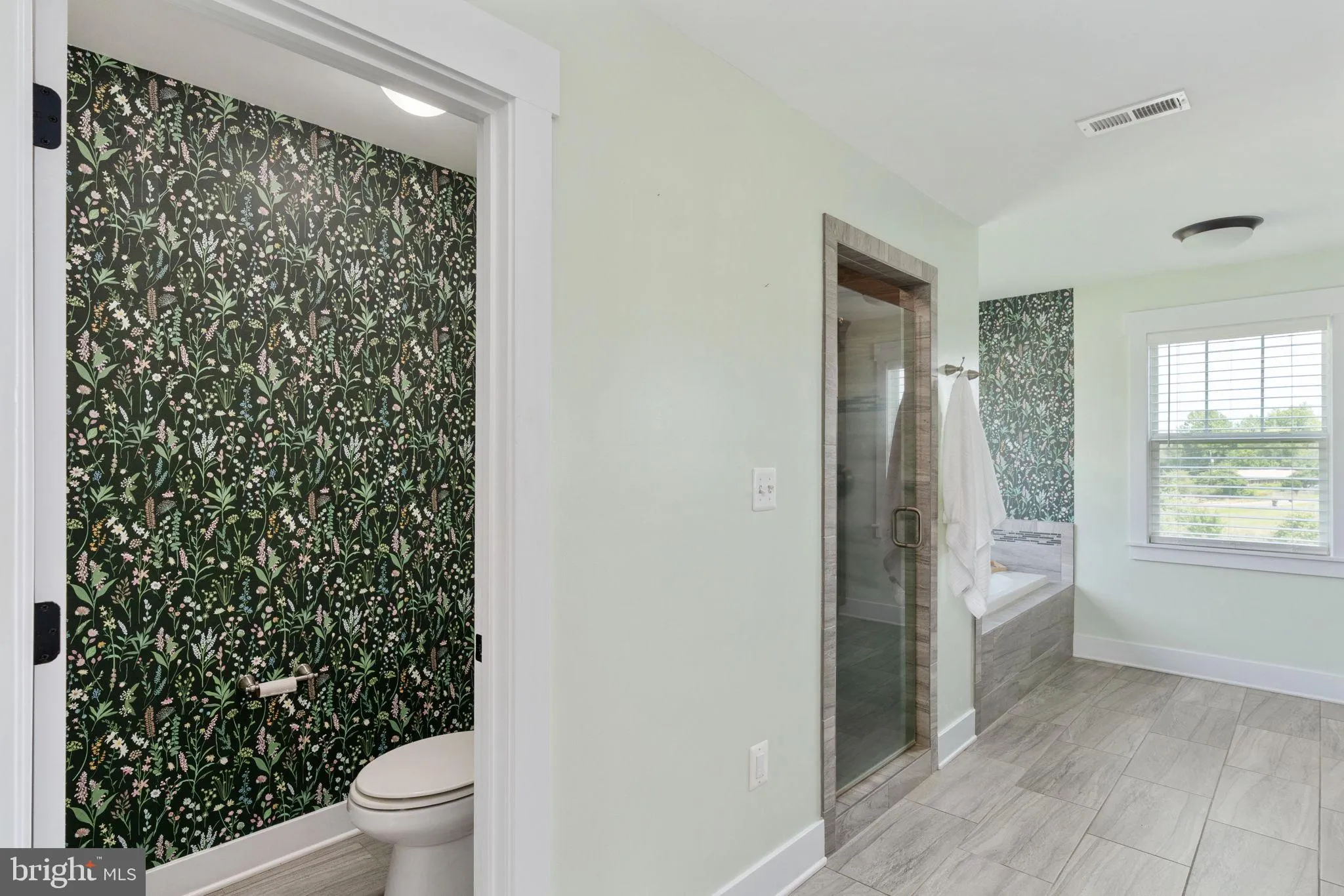 Fredericksburg, Virginia 22406, United States, 5 Bedrooms Bedrooms, ,5 BathroomsBathrooms,Residential,Active,151071