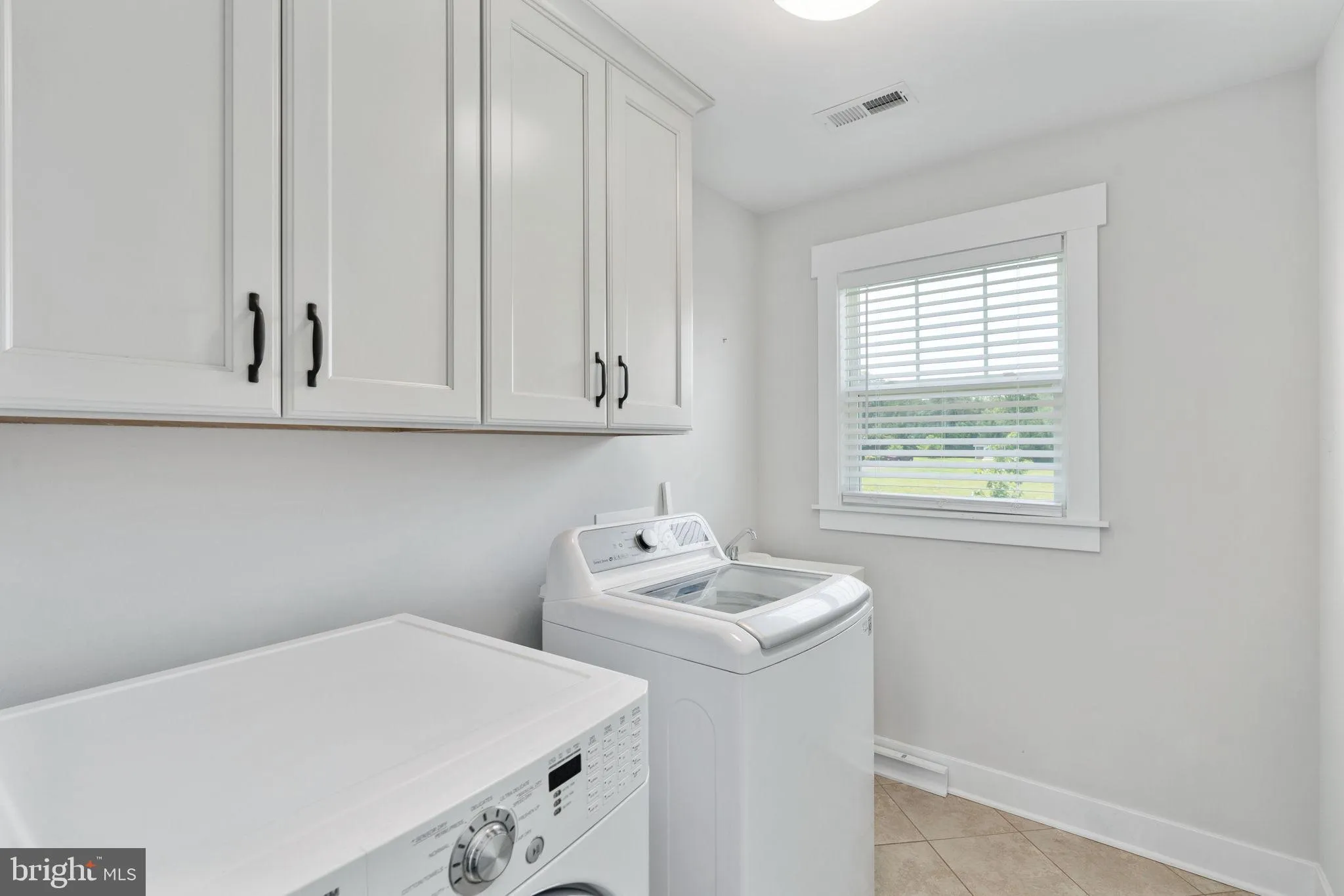 Fredericksburg, Virginia 22406, United States, 5 Bedrooms Bedrooms, ,5 BathroomsBathrooms,Residential,Active,151071