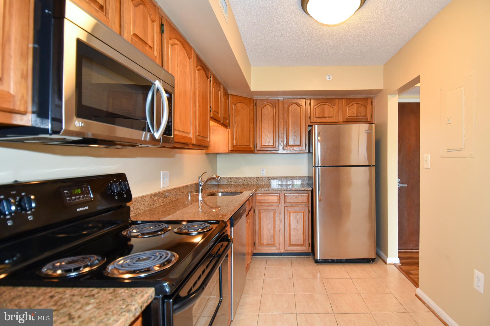 RENAISSANCE AT TYSONS - Residential Lease