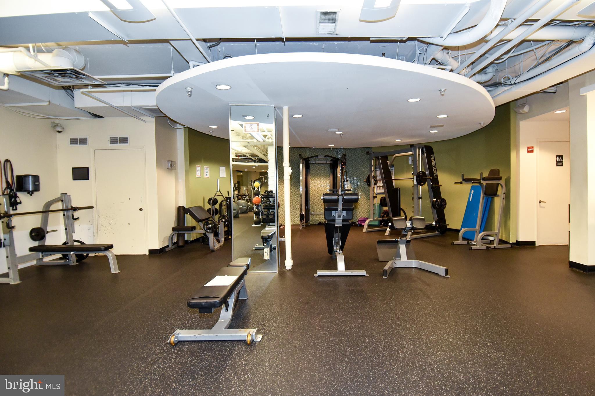 RENAISSANCE AT TYSONS - Residential Lease