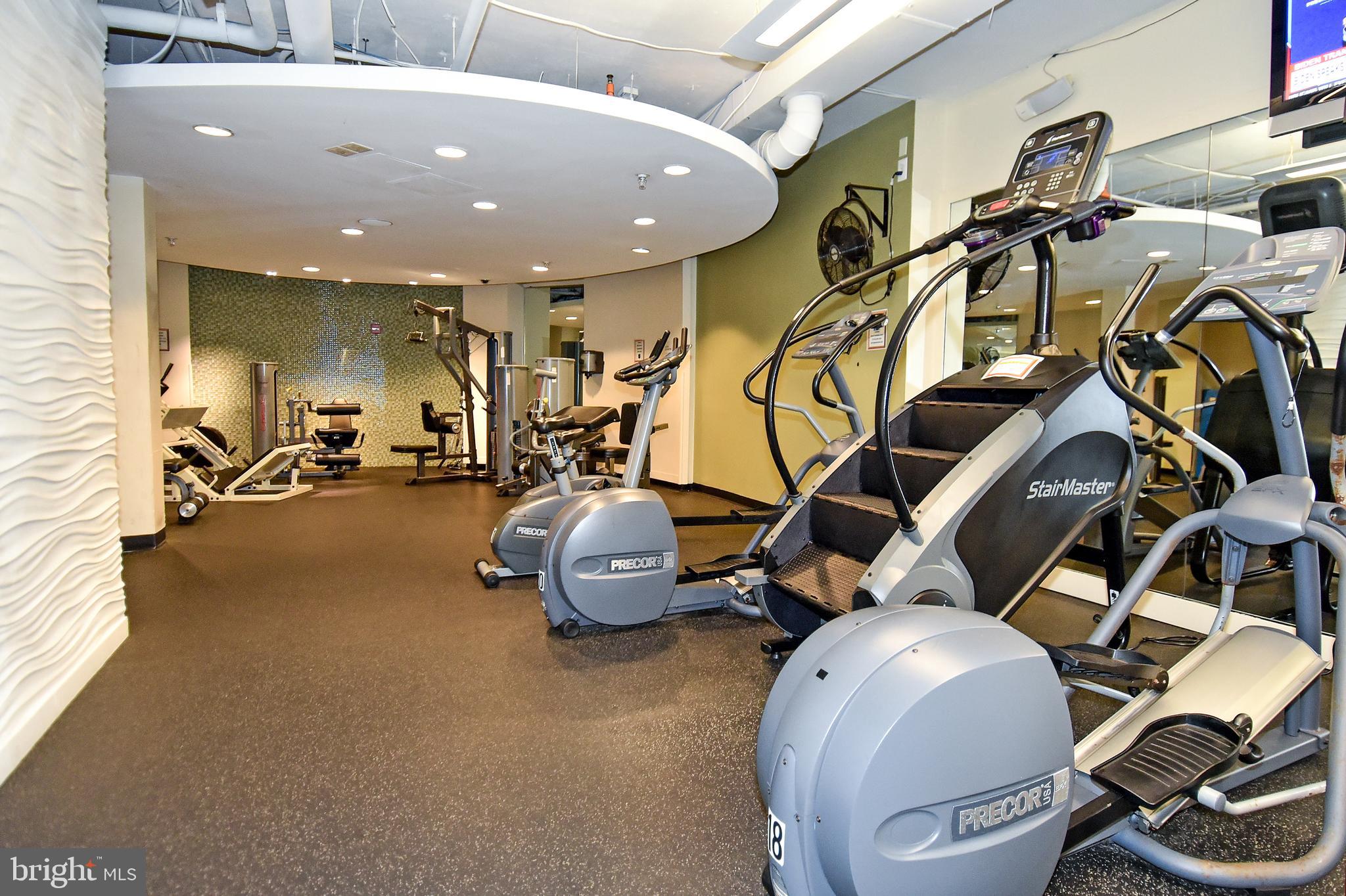 RENAISSANCE AT TYSONS - Residential Lease