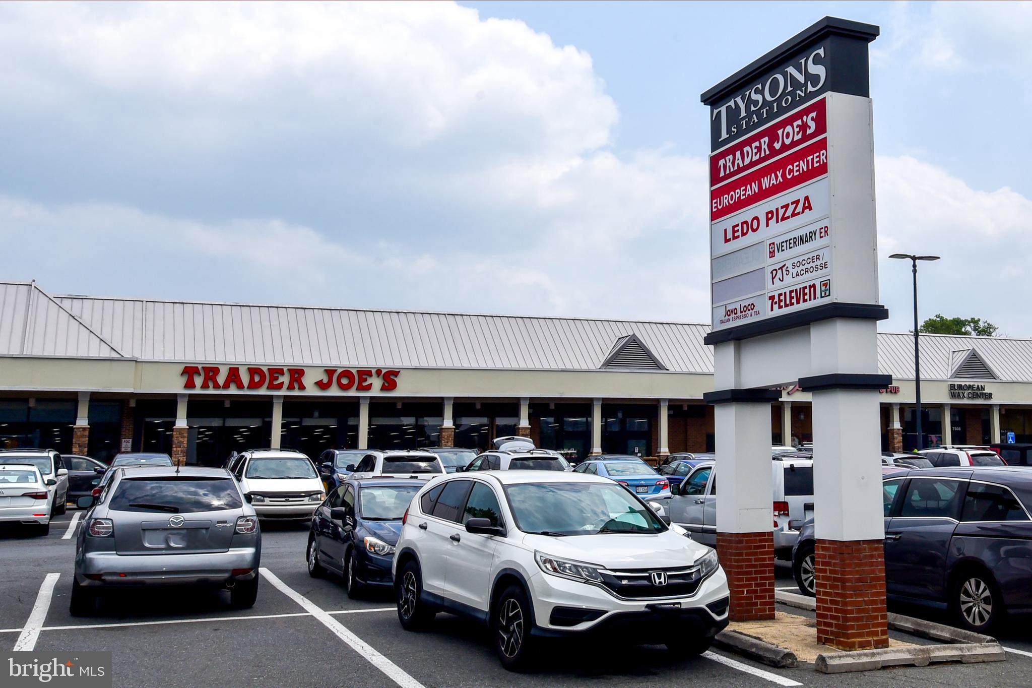 RENAISSANCE AT TYSONS - Residential Lease