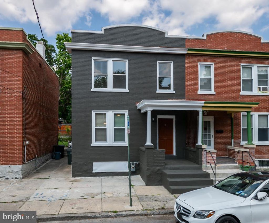 Photo of 17 E Filbert Street, Lancaster, PA 17603 (MLS # PALA2052554)