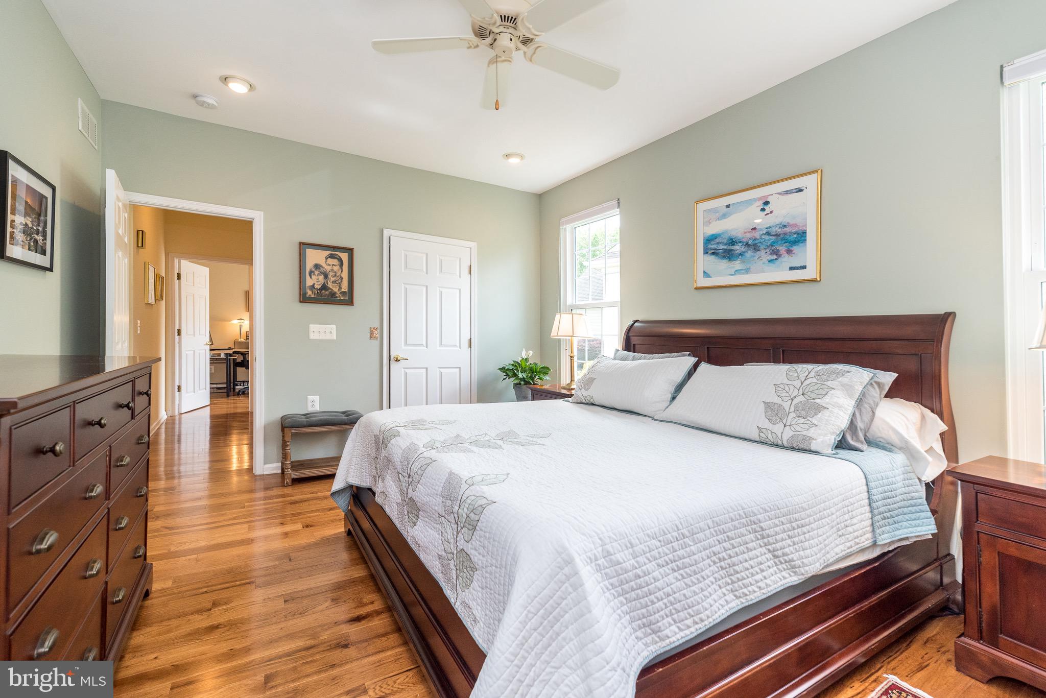 HERITAGE CR ESTS - Residential