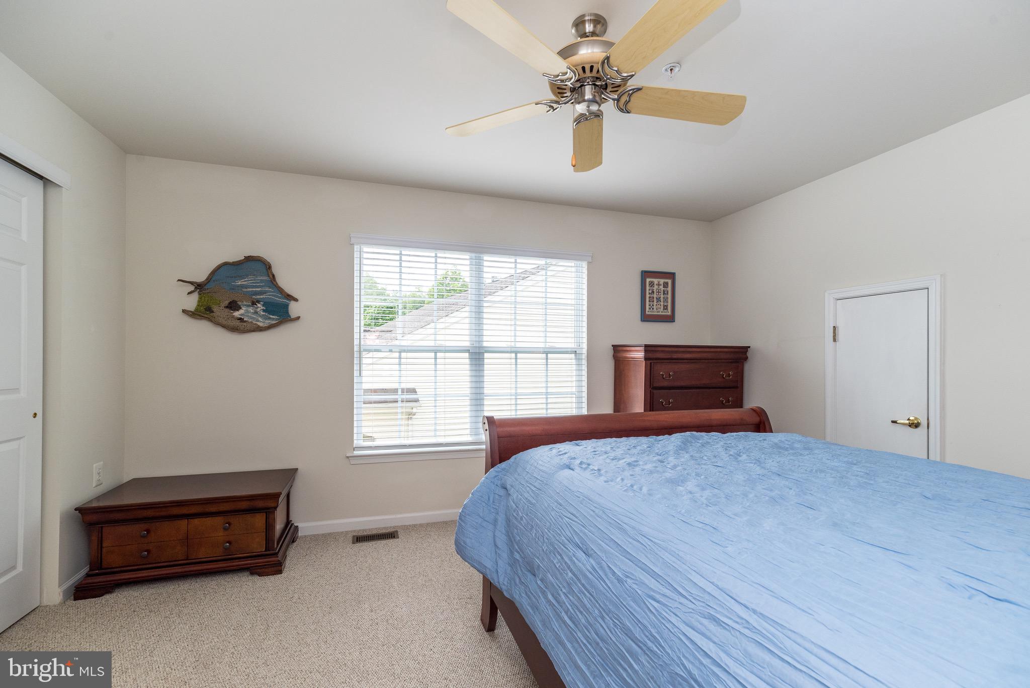 HERITAGE CR ESTS - Residential