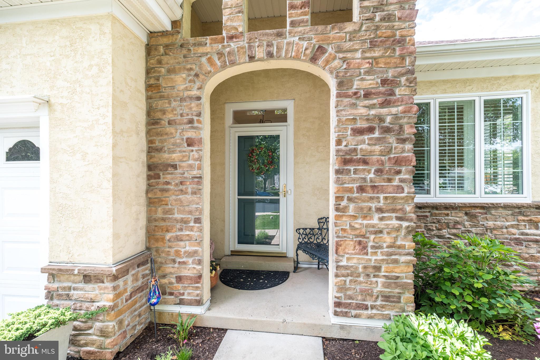HERITAGE CR ESTS - Residential