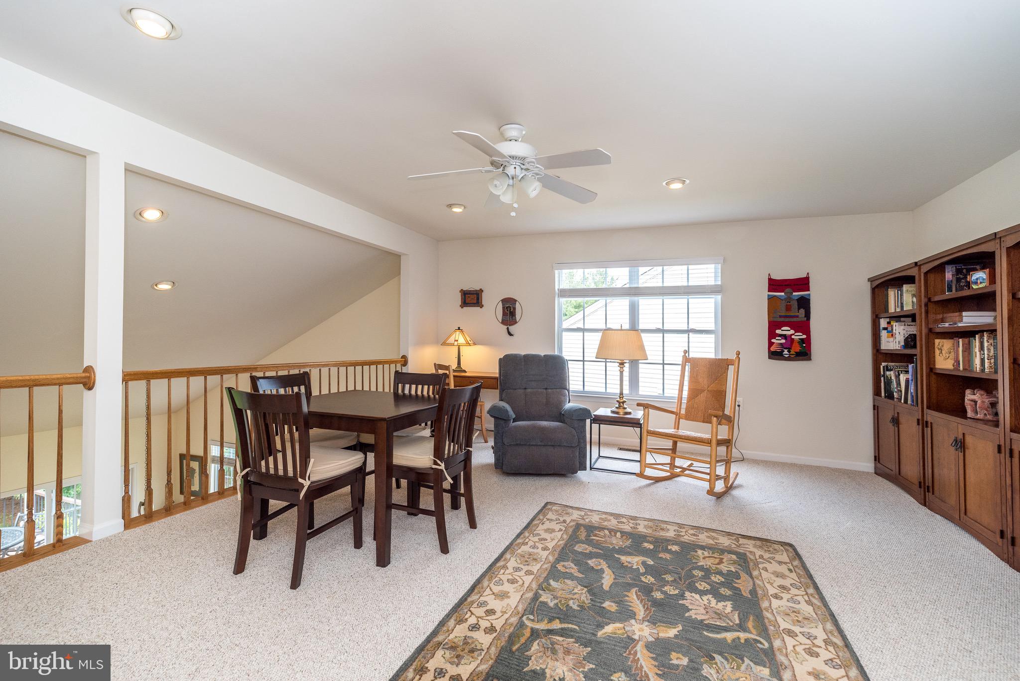 HERITAGE CR ESTS - Residential