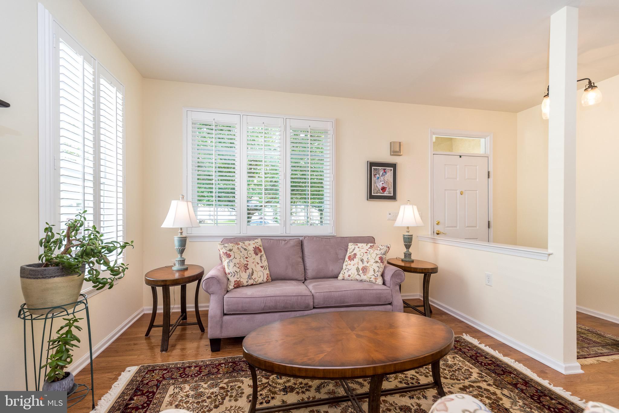 HERITAGE CR ESTS - Residential
