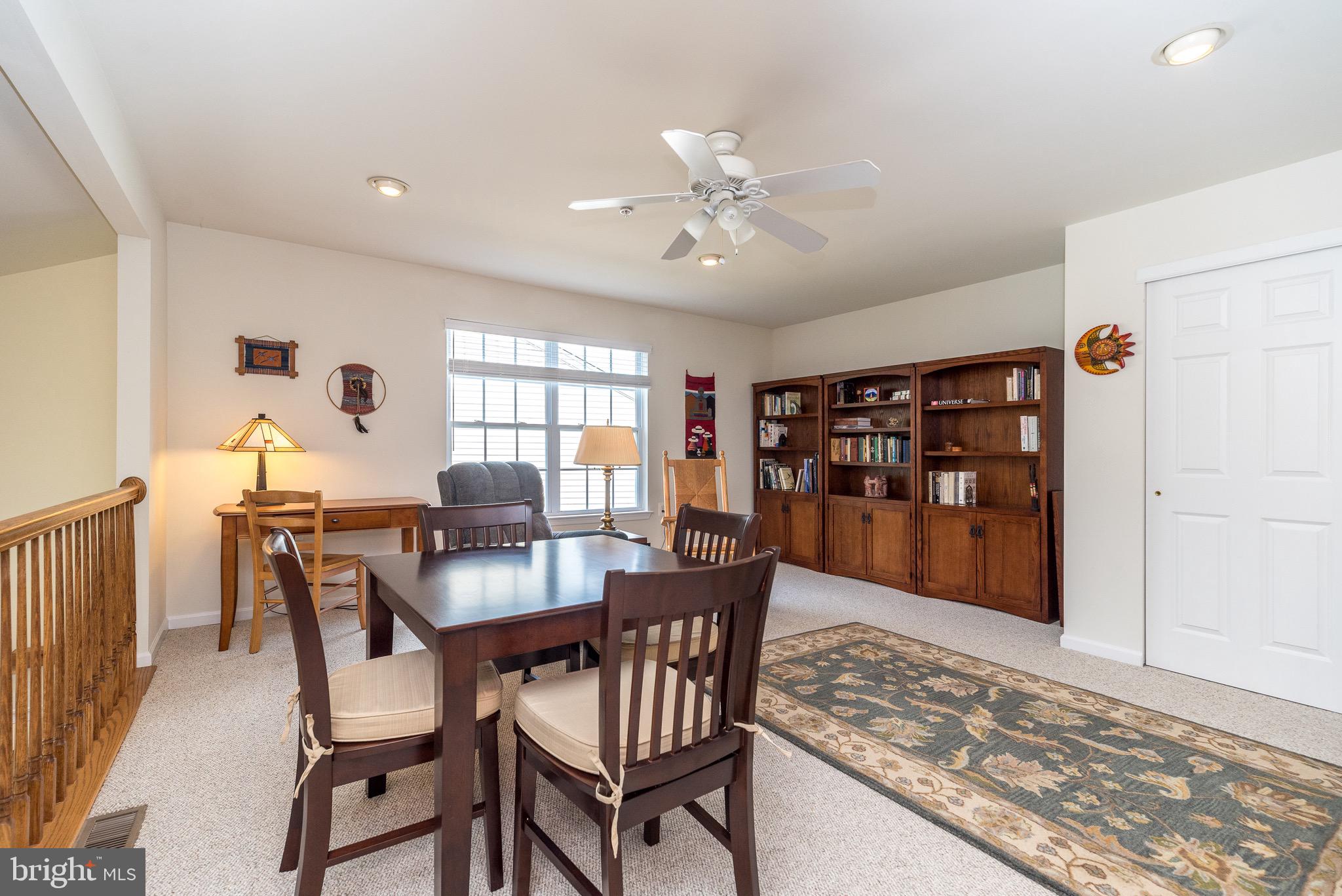 HERITAGE CR ESTS - Residential