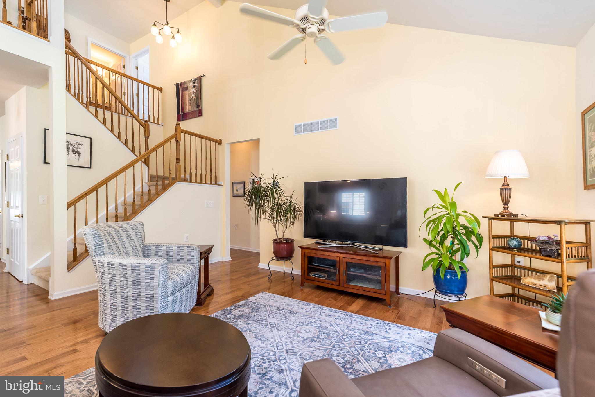 HERITAGE CR ESTS - Residential