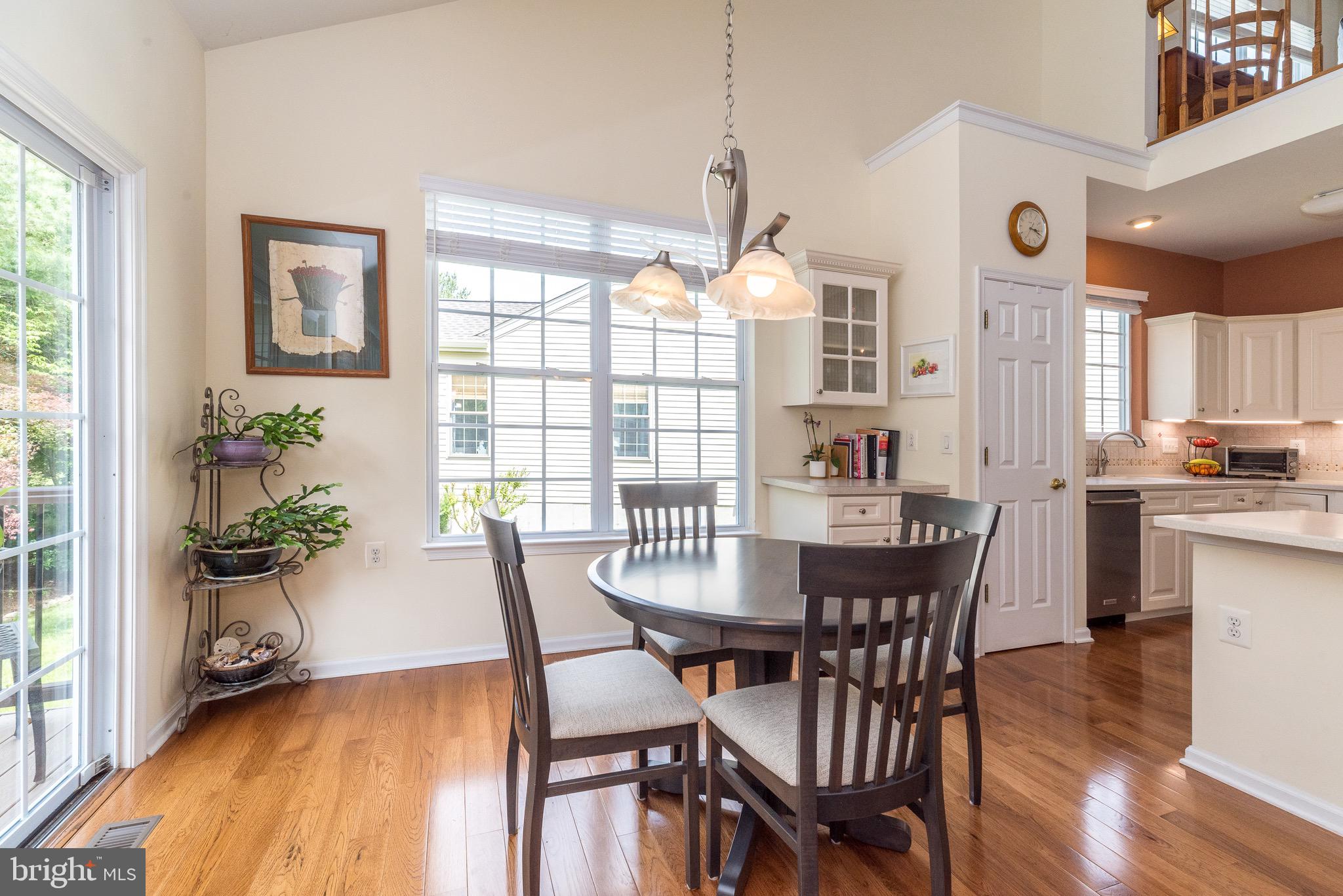 HERITAGE CR ESTS - Residential