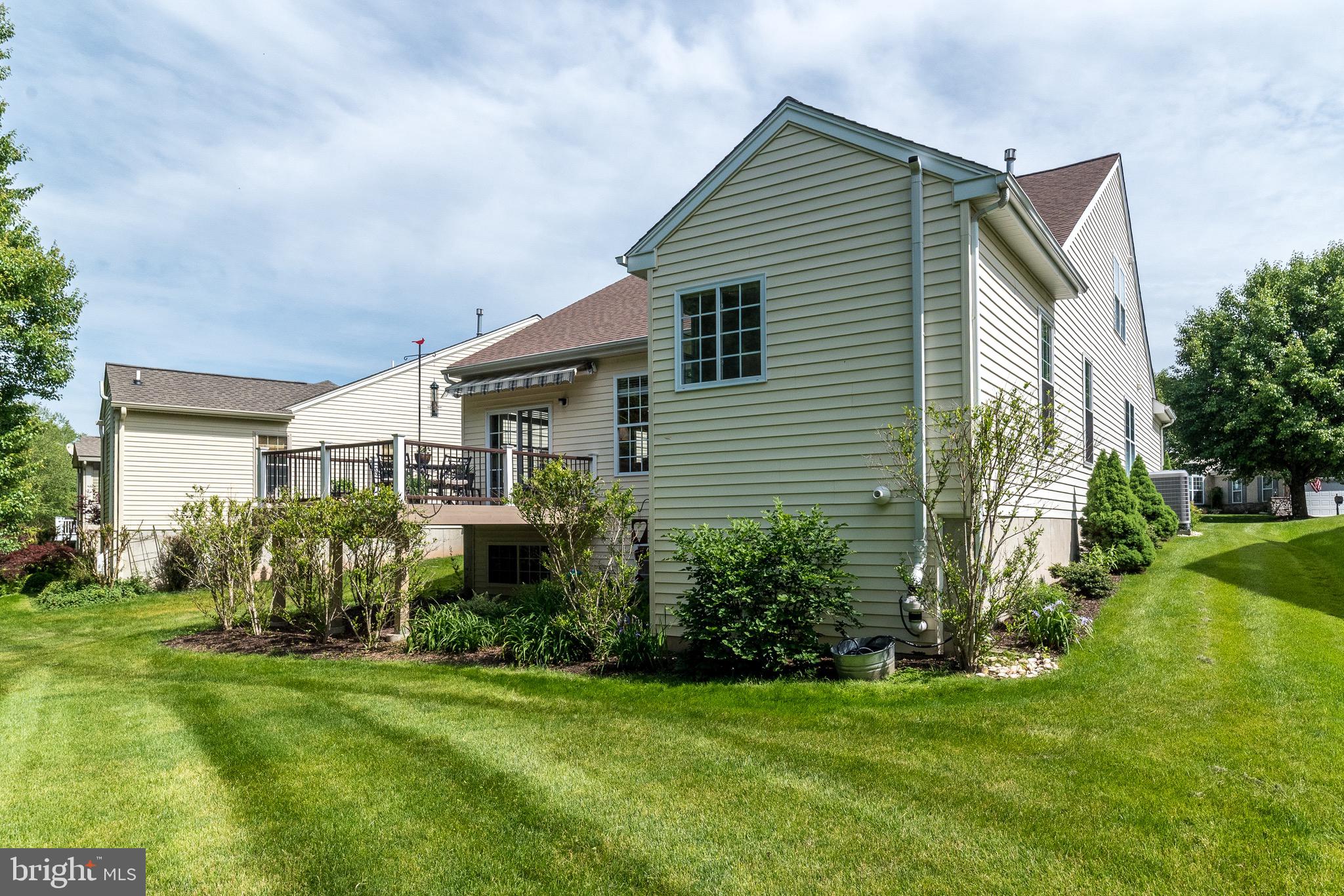 HERITAGE CR ESTS - Residential