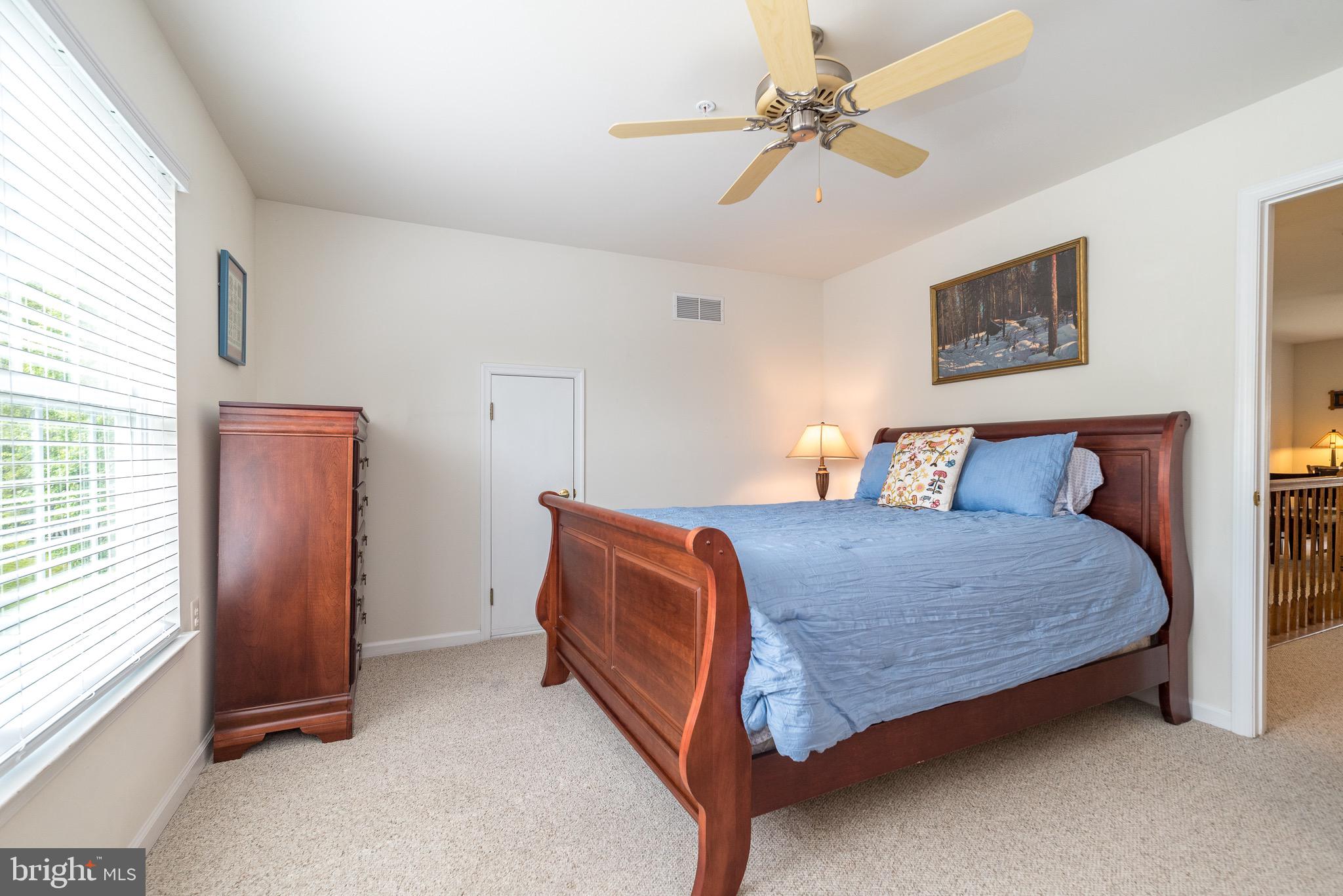 HERITAGE CR ESTS - Residential