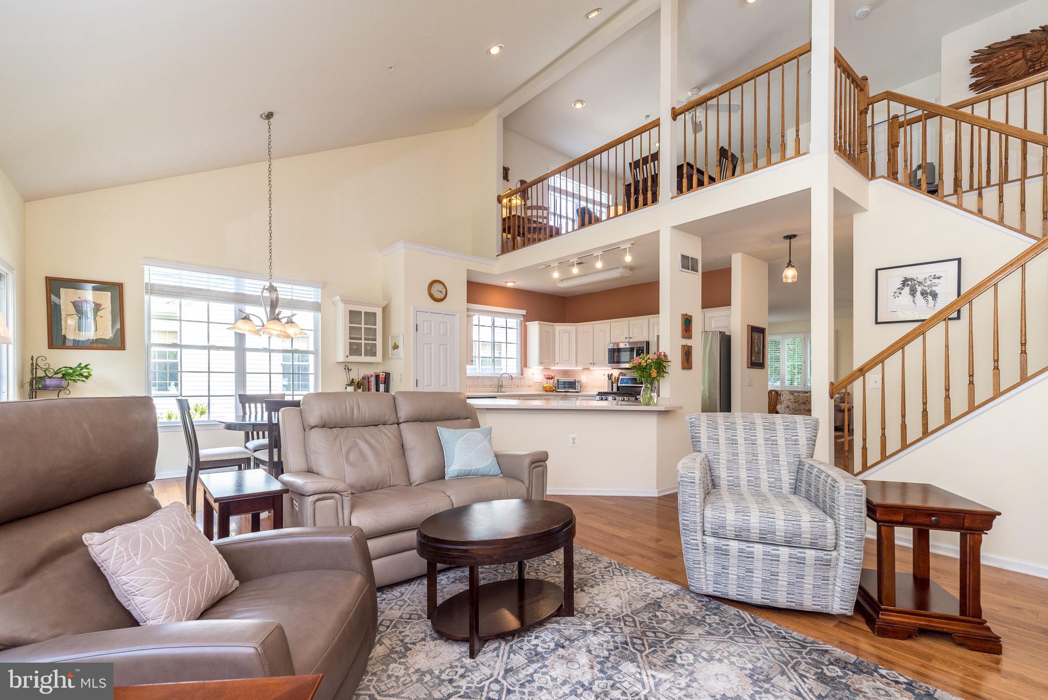 HERITAGE CR ESTS - Residential