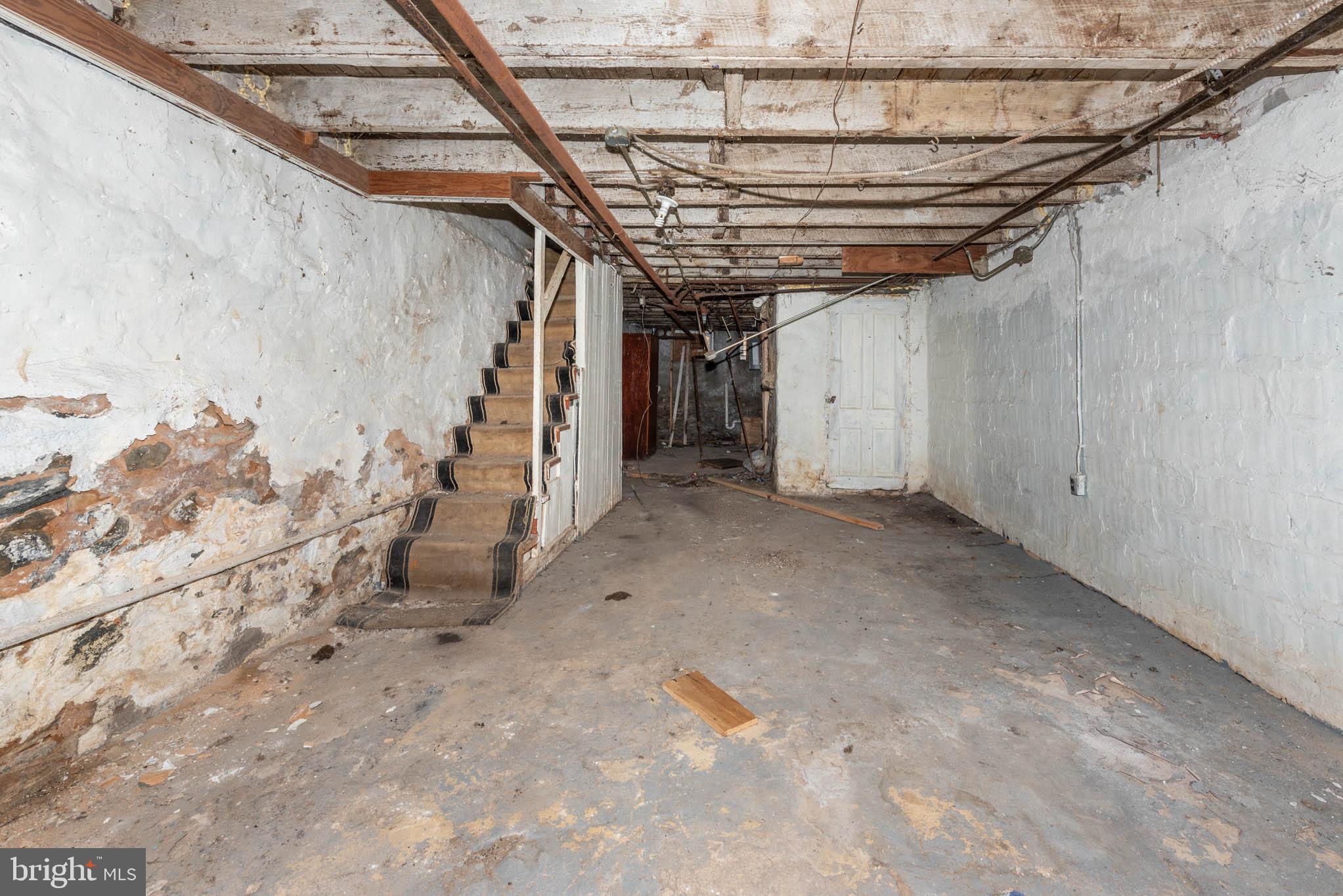 SANDTOWN-WINCHESTER - Residential