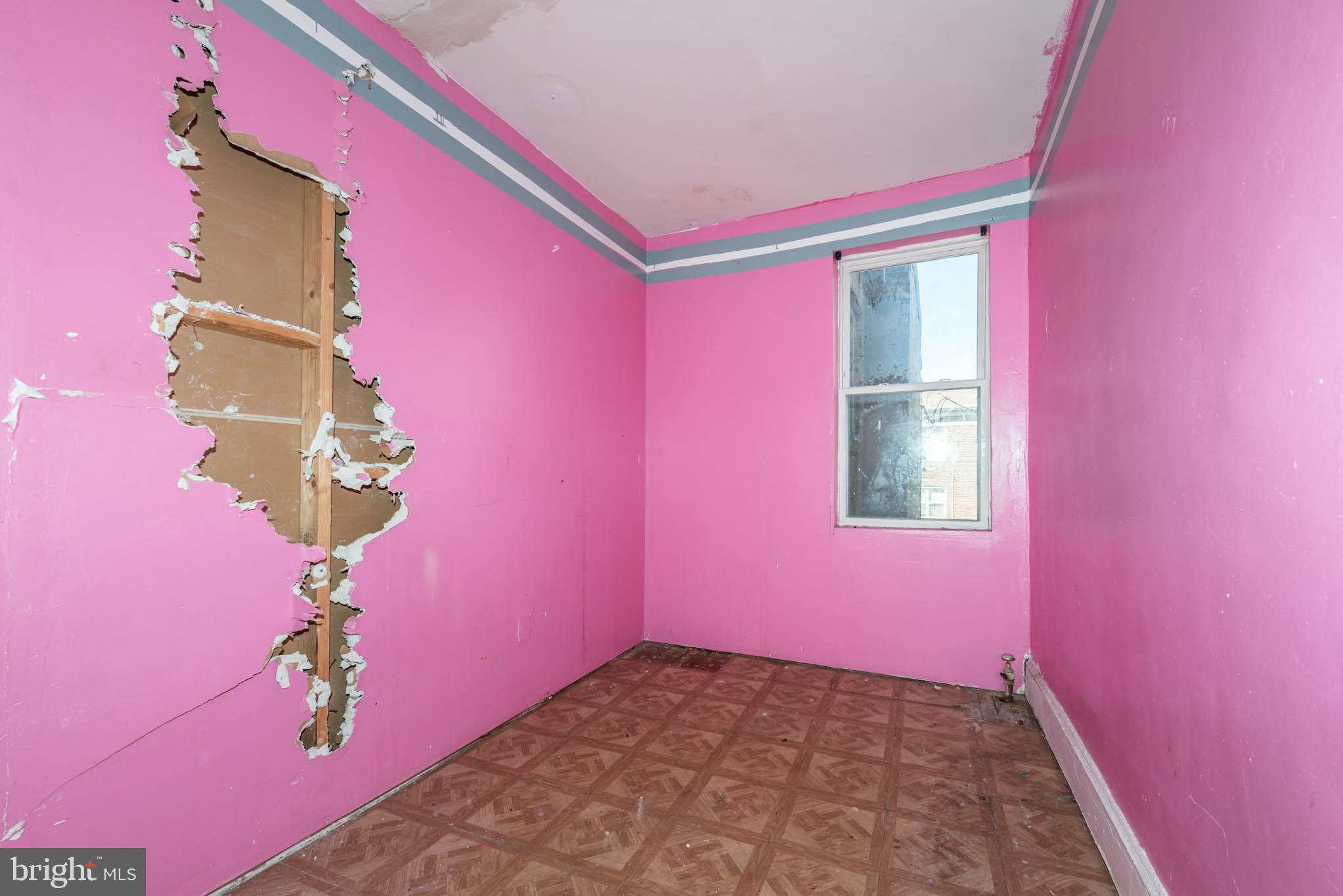 SANDTOWN-WINCHESTER - Residential