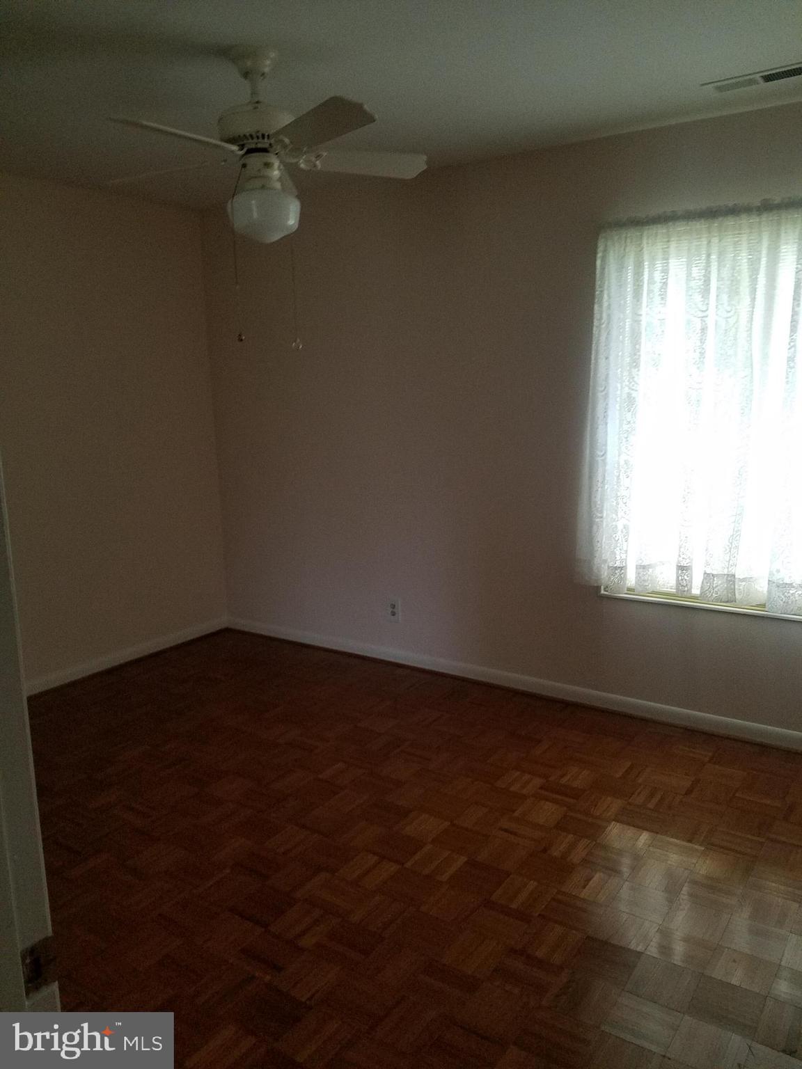 LEISURE WORLD - Residential