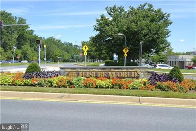 LEISURE WORLD - Residential