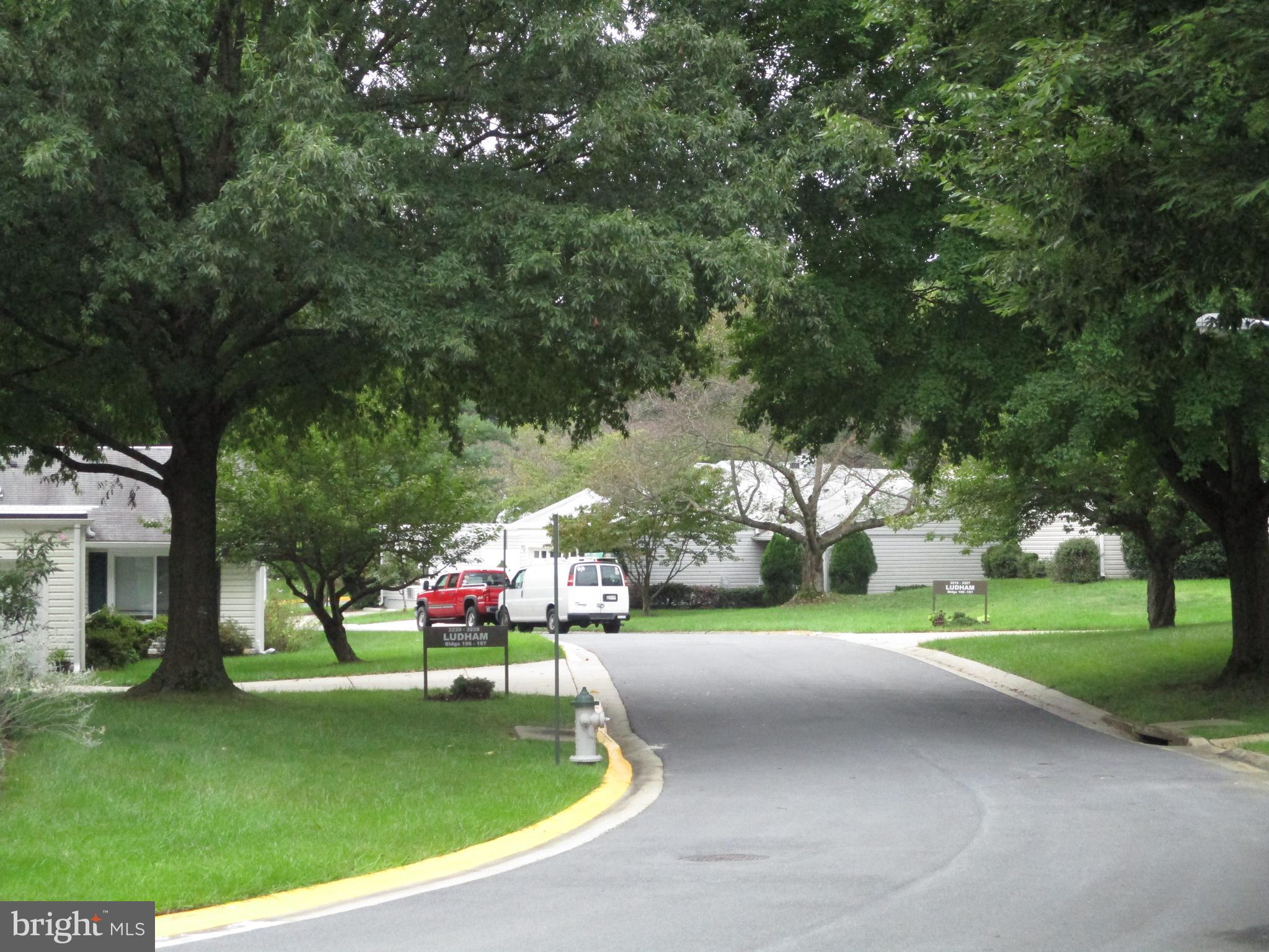 LEISURE WORLD - Residential