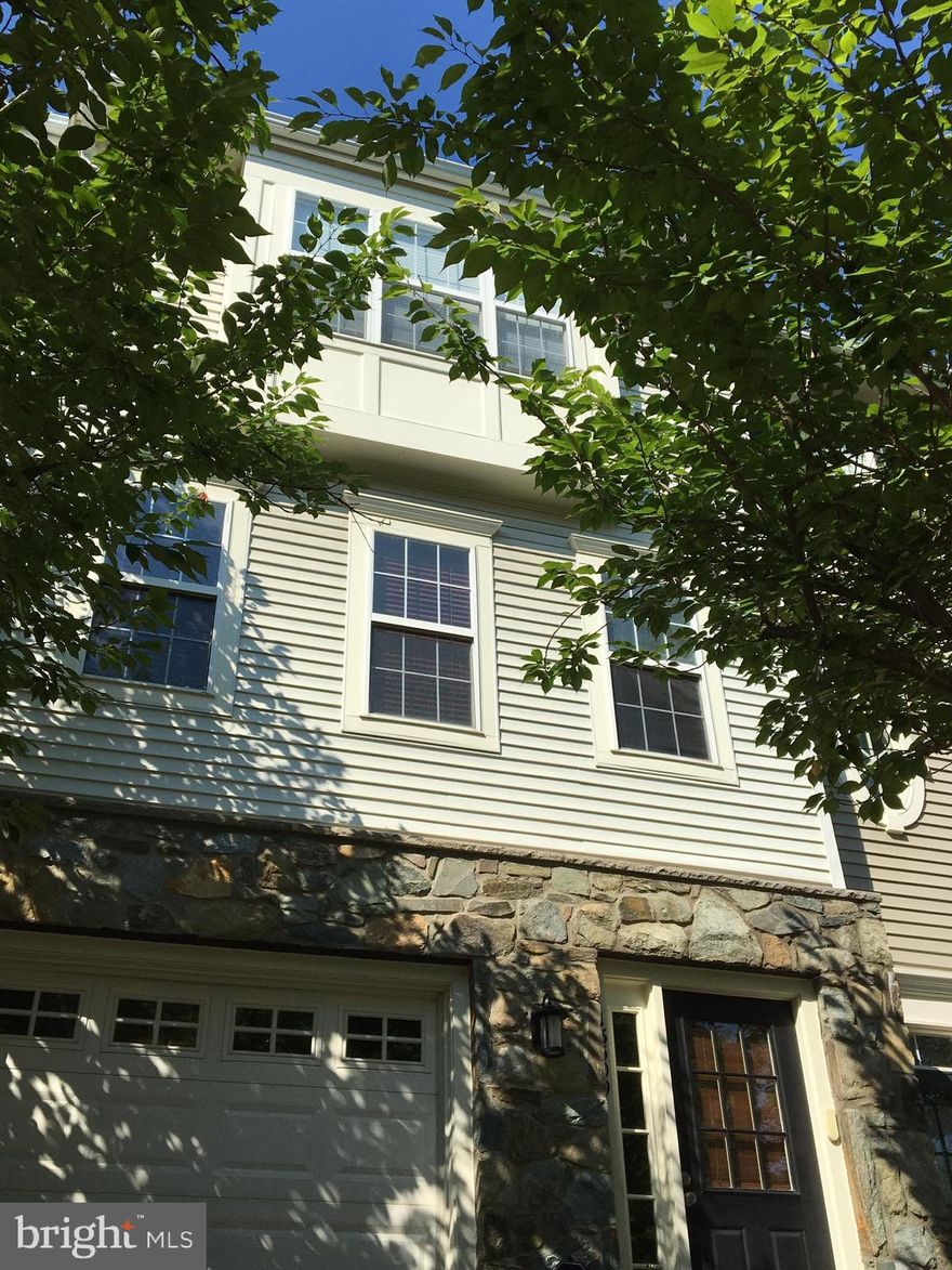 Beautiful, remodeled stone-front townhome with 3 bedrooms and 3.5 bathrooms. First floor includes one bedroom with a full bath and access to the fenced-in backyard. On the second floor is the large gourmet kitchen with breakfast area opening to the spacious deck with a beautiful view. Oak cabinets, an island, upgraded quartz countertops, gas stove and stainless-steel appliances, this kitchen has it all including a separate laundry area. Enjoy the living room with recessed lighting, office nook and a half bath. The upper level features a skylight, two large bedrooms, each with an attached modern bathroom. The one car garage includes great storage space and a second car can be parked on the driveway. New water heater and brand new HVAC system. Beautiful surroundings with a tennis court, shaded kids' playground and picnic area. Great option for commuters and business travelers! Located just a few minutes to the Innovation Avenue Metro Station and a straight shot to Dulles Airport, Rt. 28 and the Dulles Toll Rd. Pets case by case. Available September 1. Small pets case by case.