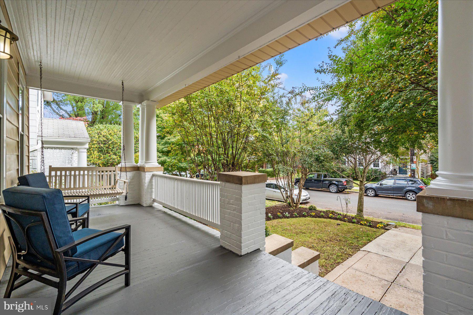 3939 LIVINGSTON STREET NW