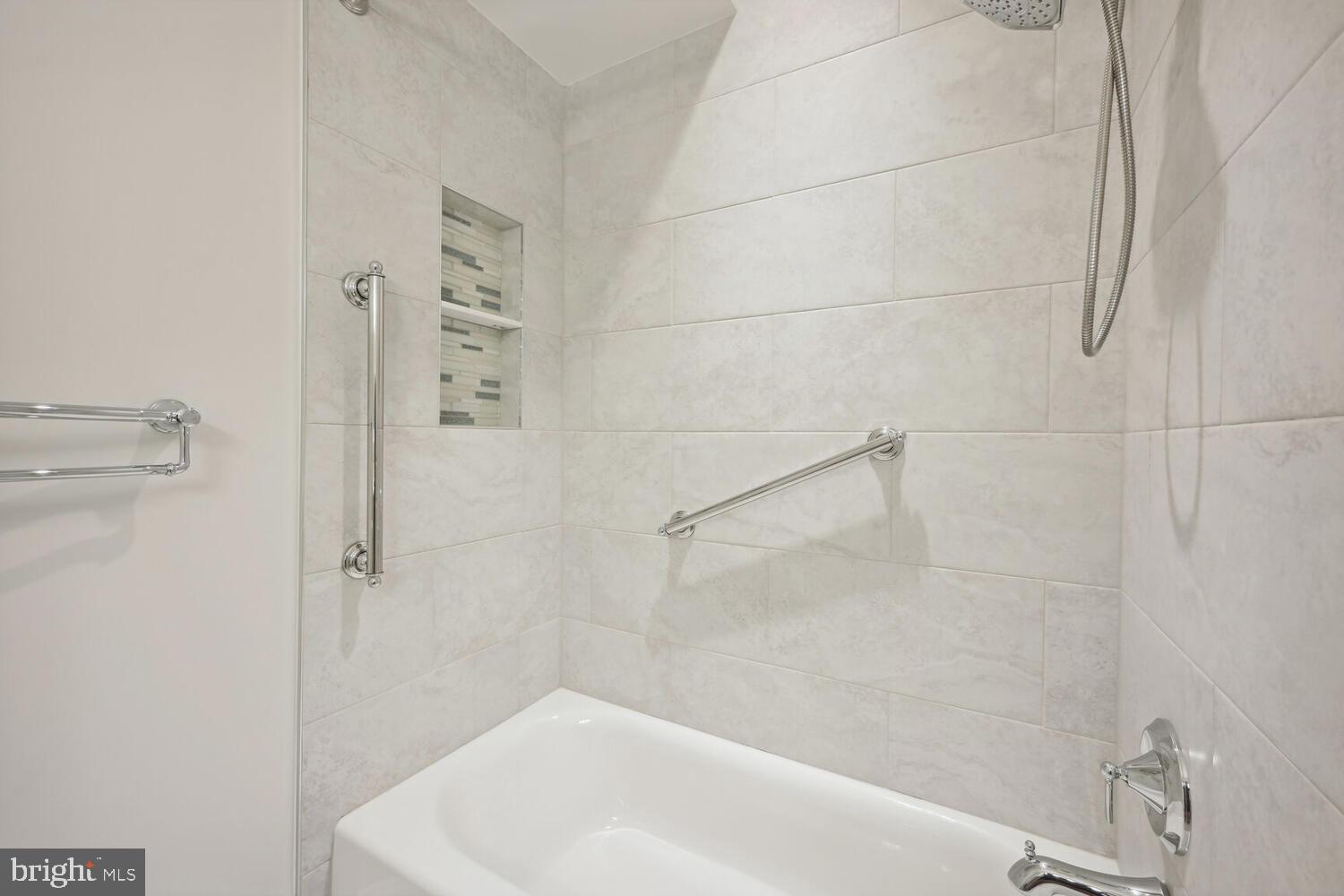 BANNOCKBURN - Residential