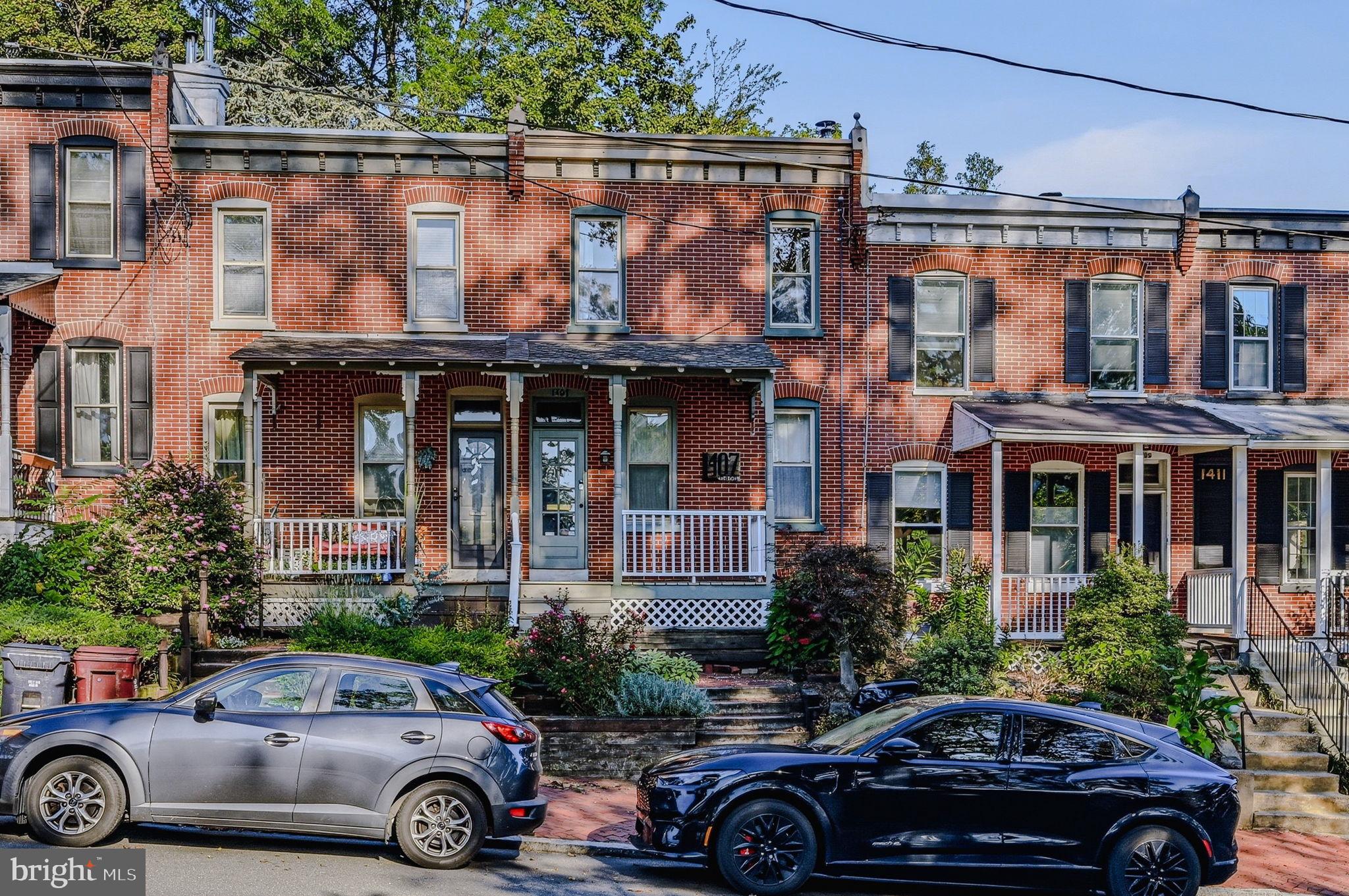 1407 N ADAMS STREET