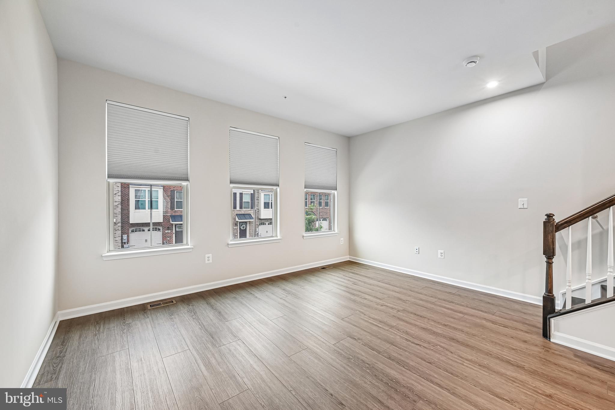 PARKSIDE - Residential
