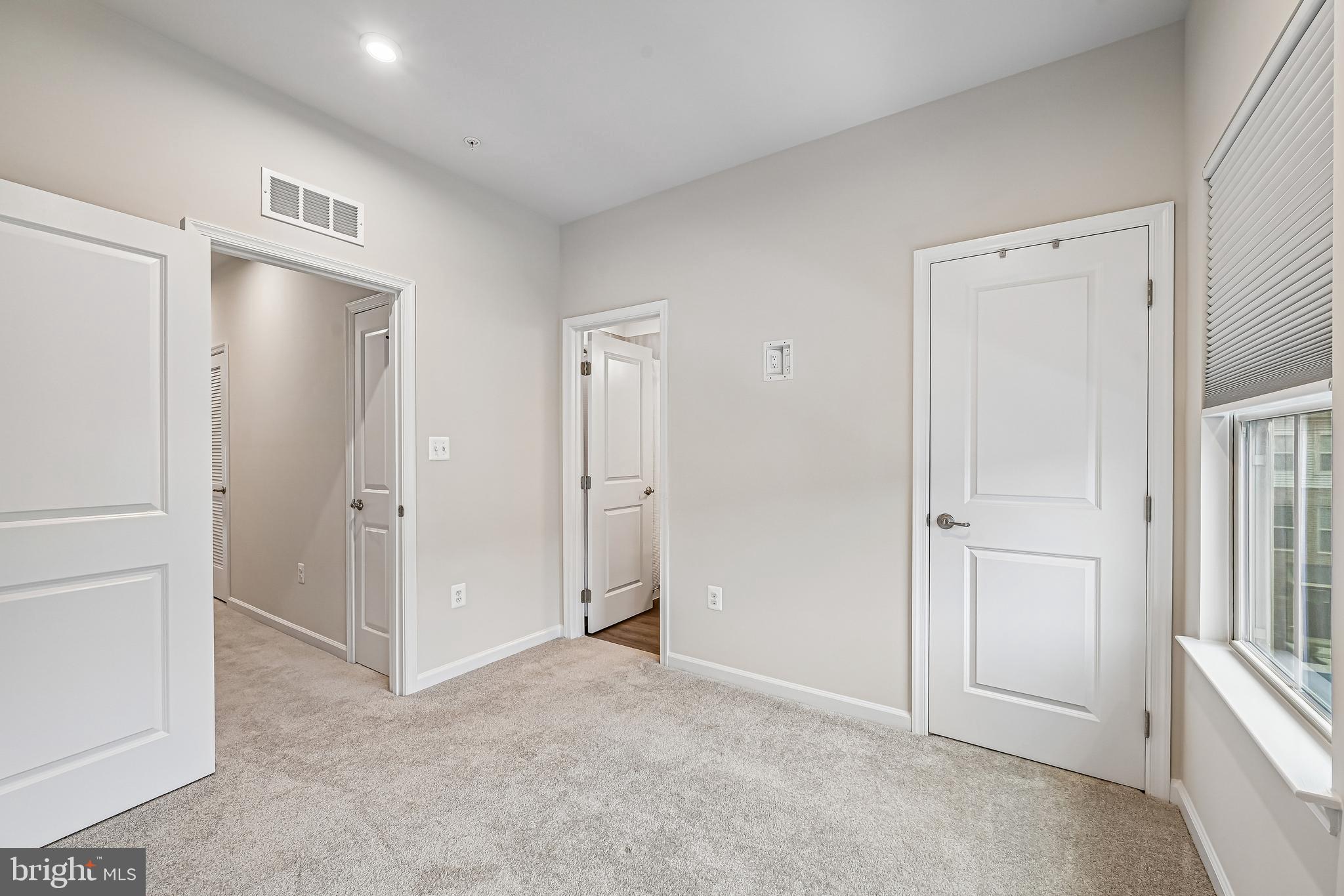 PARKSIDE - Residential