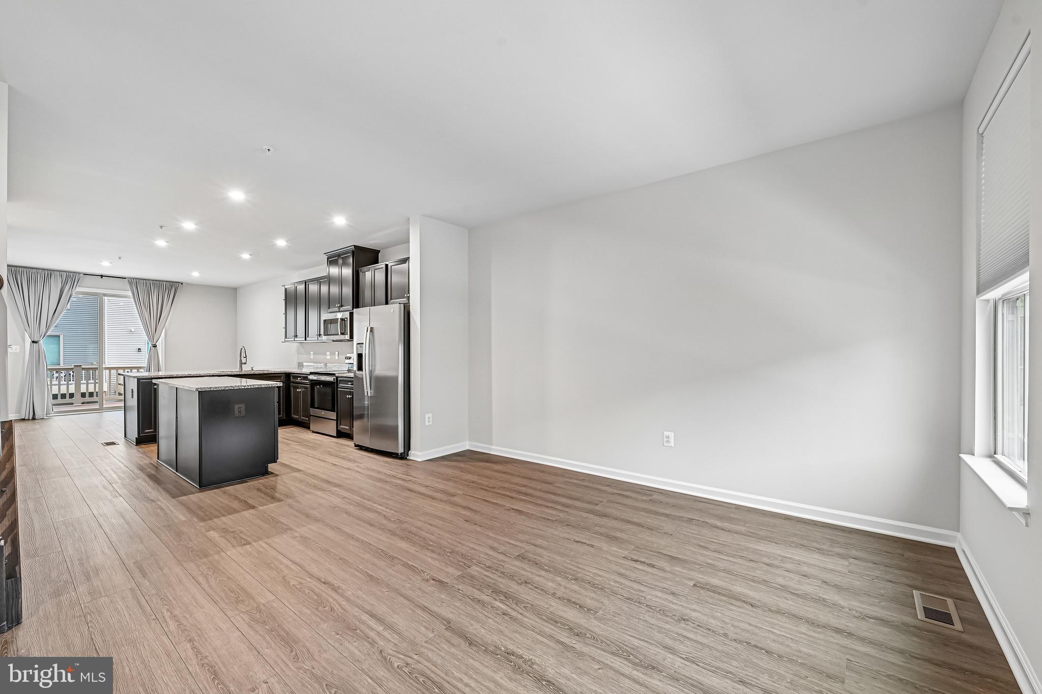 PARKSIDE - Residential