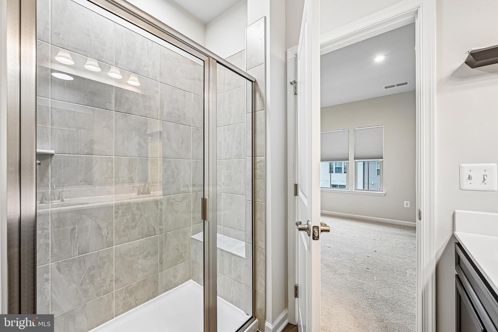 PARKSIDE - Residential