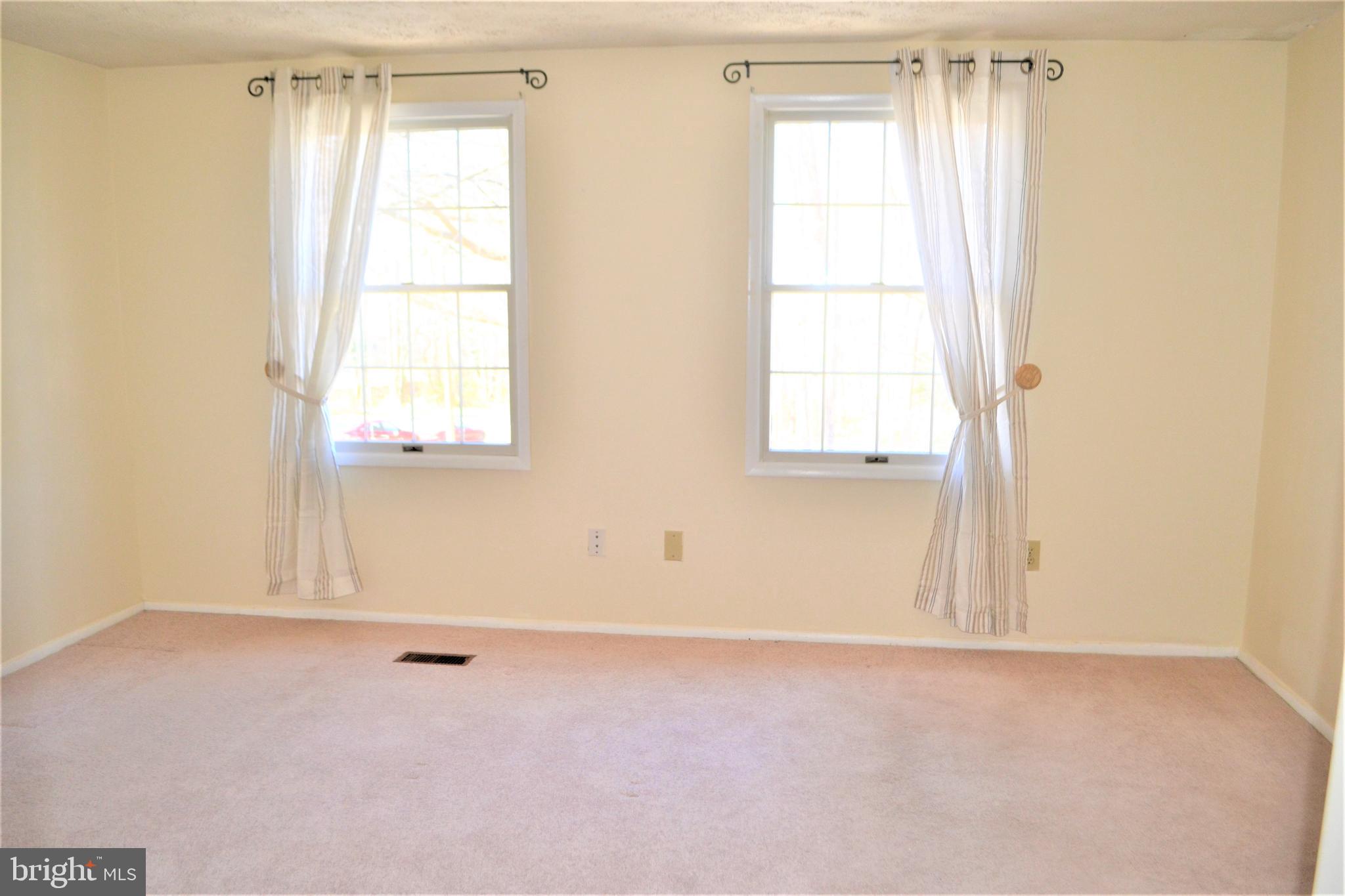 NEWINGTON FOREST - Residential Lease