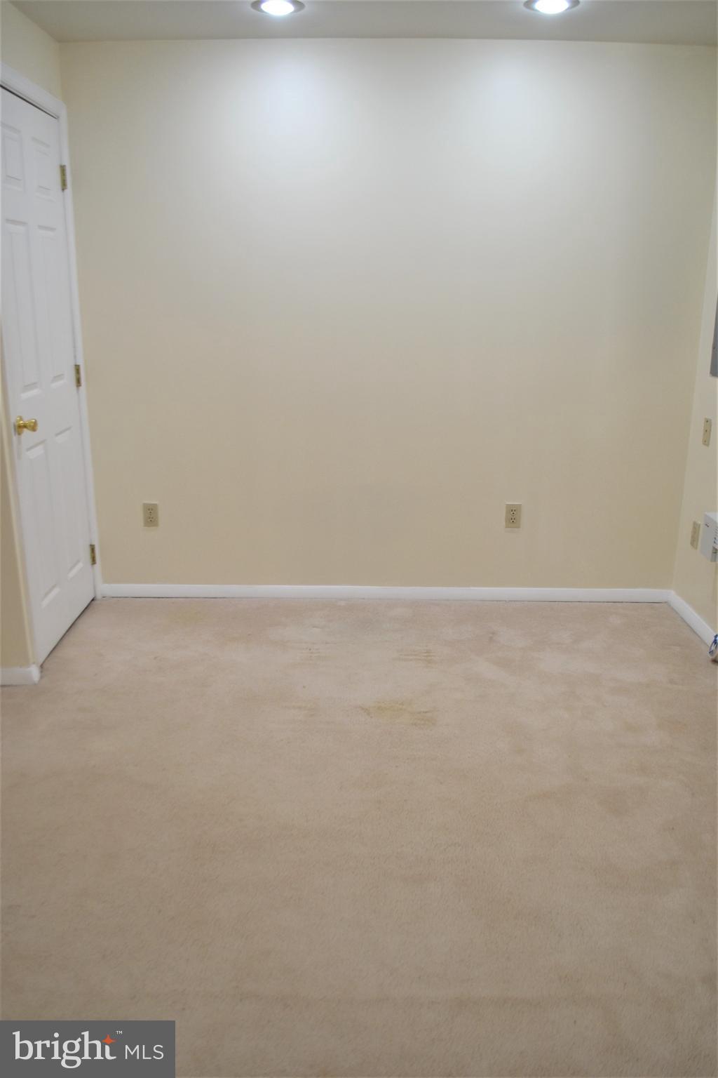 NEWINGTON FOREST - Residential Lease