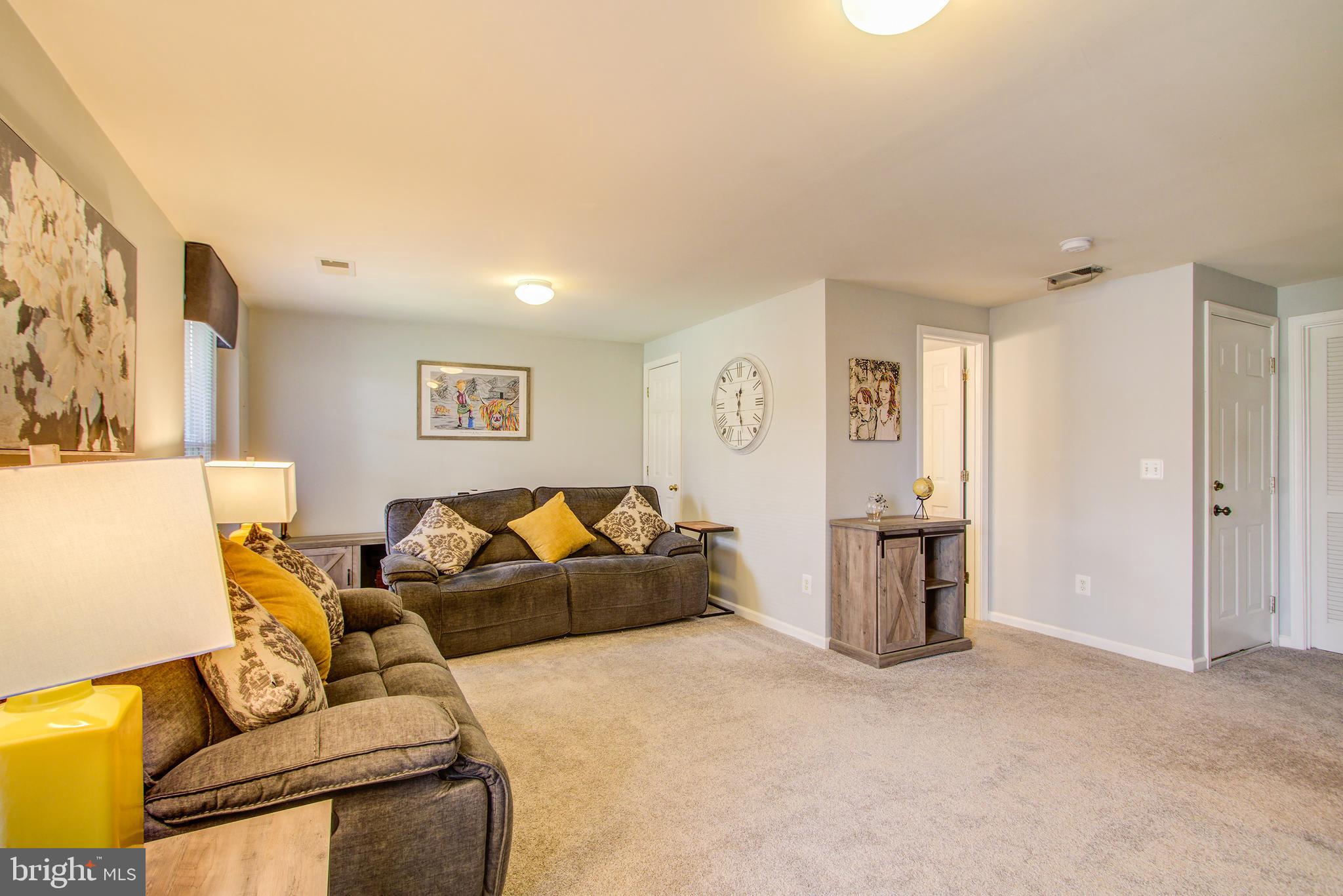 GREAT FALLS CHASE - Residential