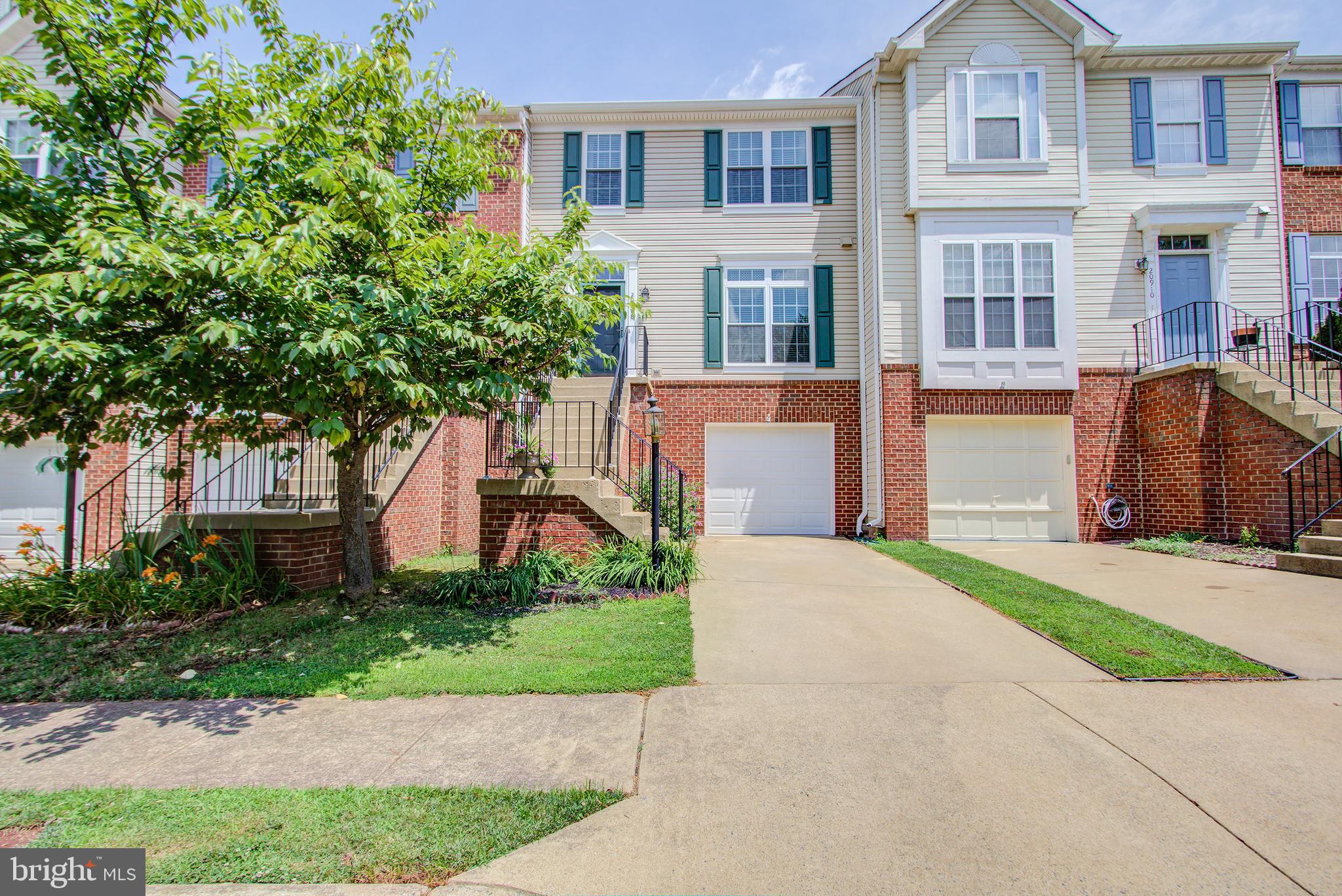 GREAT FALLS CHASE - Residential