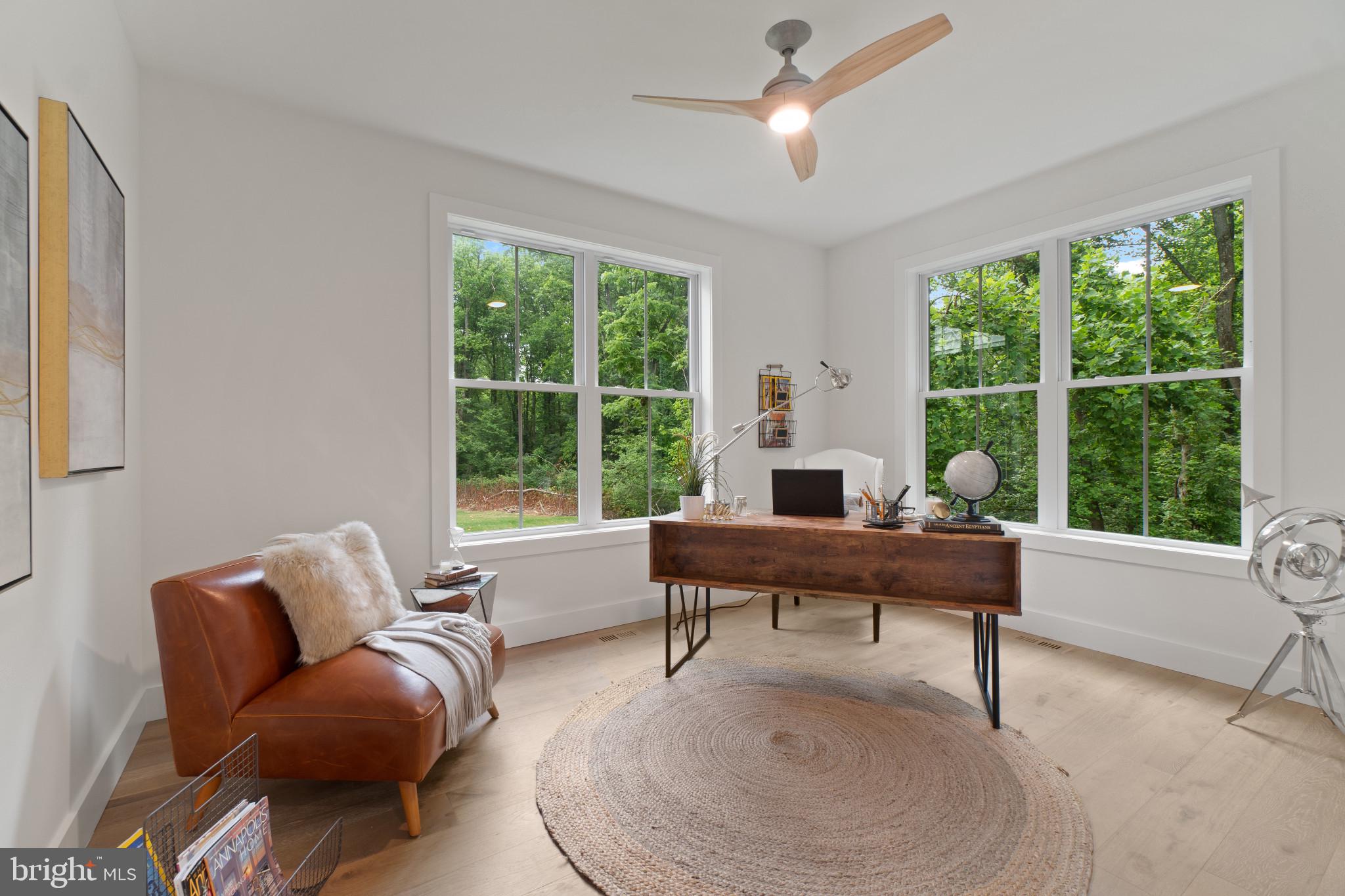 EDGEWATER - Residential