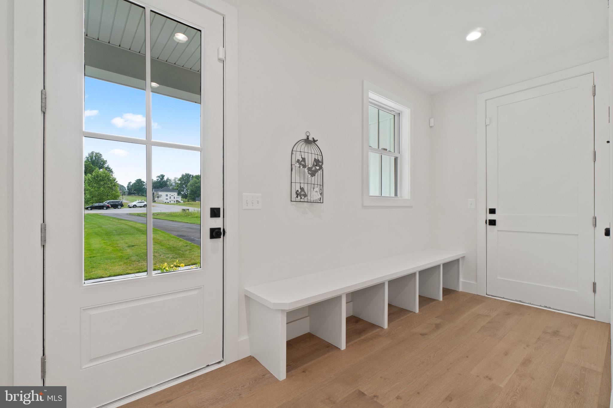 EDGEWATER - Residential