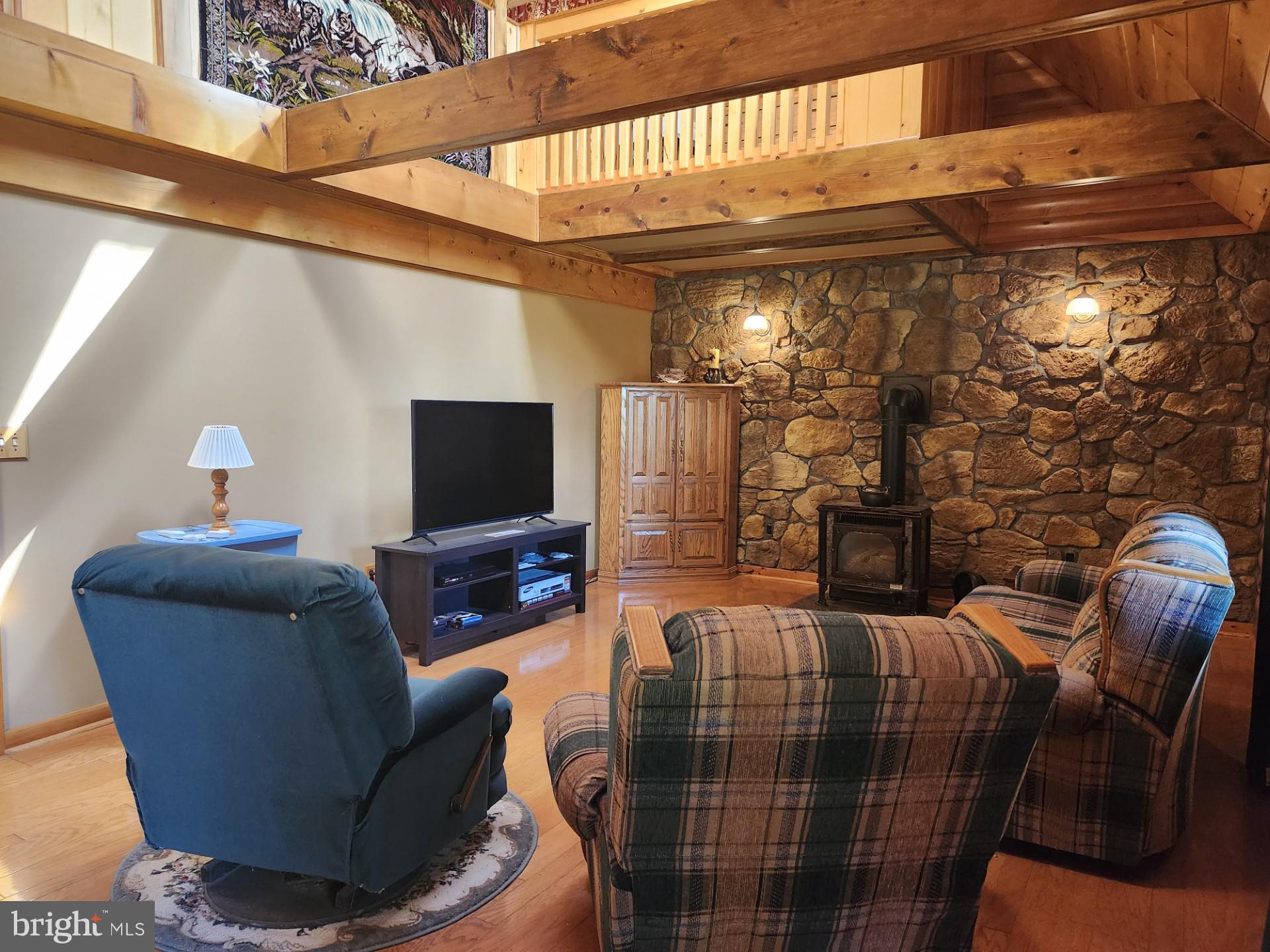 HIGH MOUNTAIN ORCHARDS - Residential