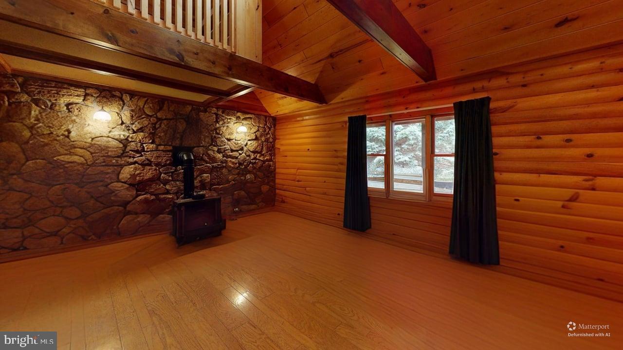 HIGH MOUNTAIN ORCHARDS - Residential