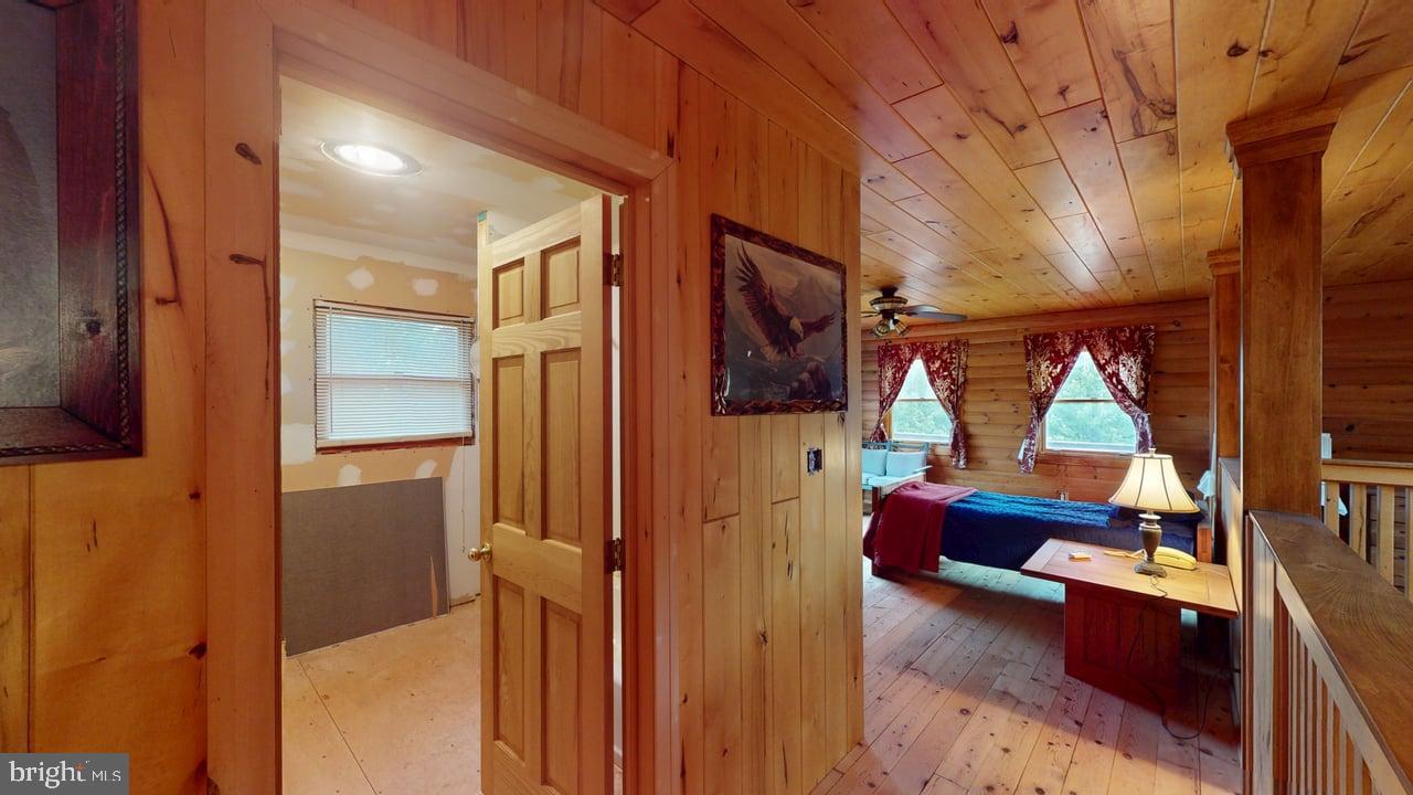 HIGH MOUNTAIN ORCHARDS - Residential