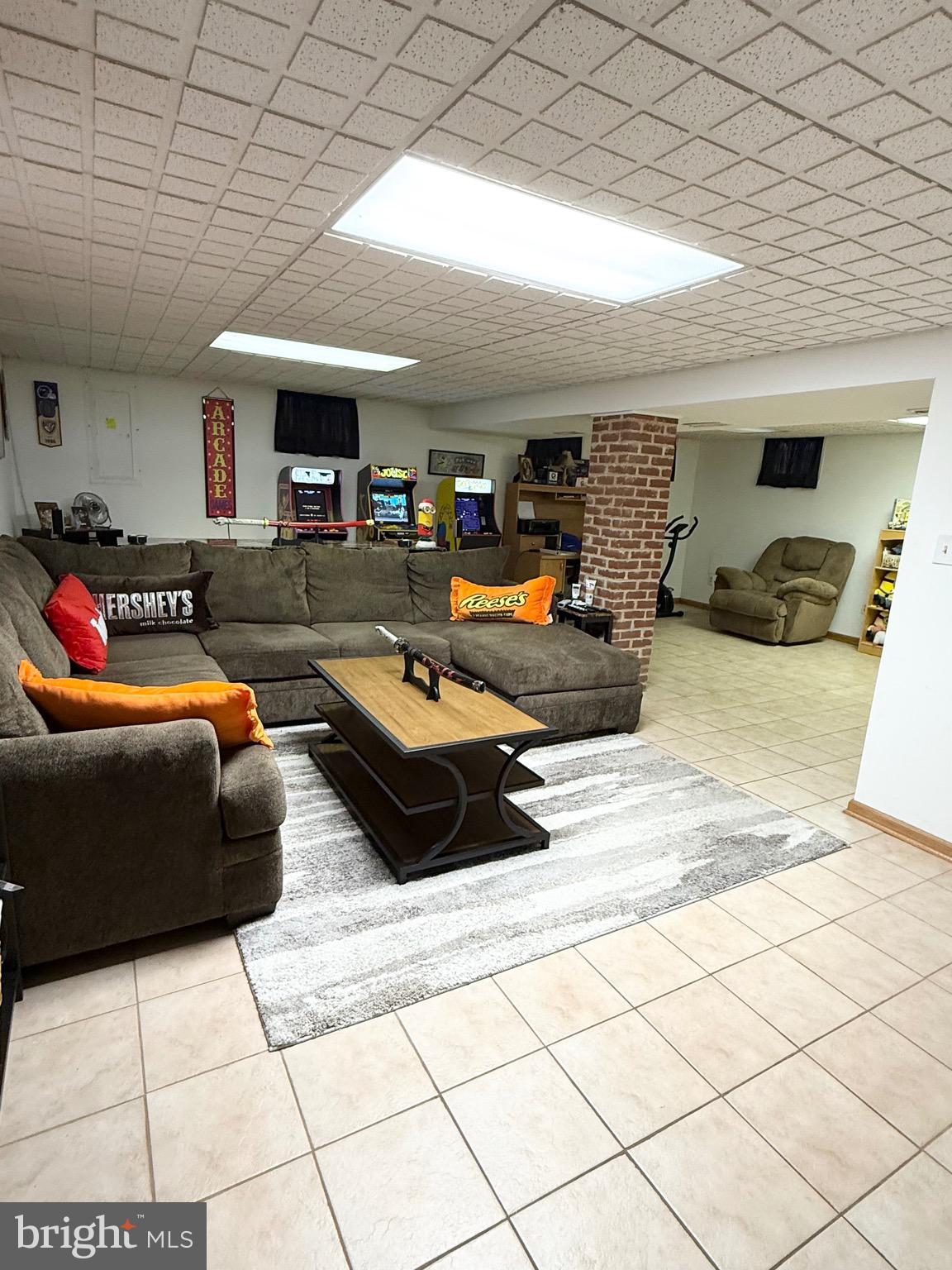 GOLDENTREE - Residential