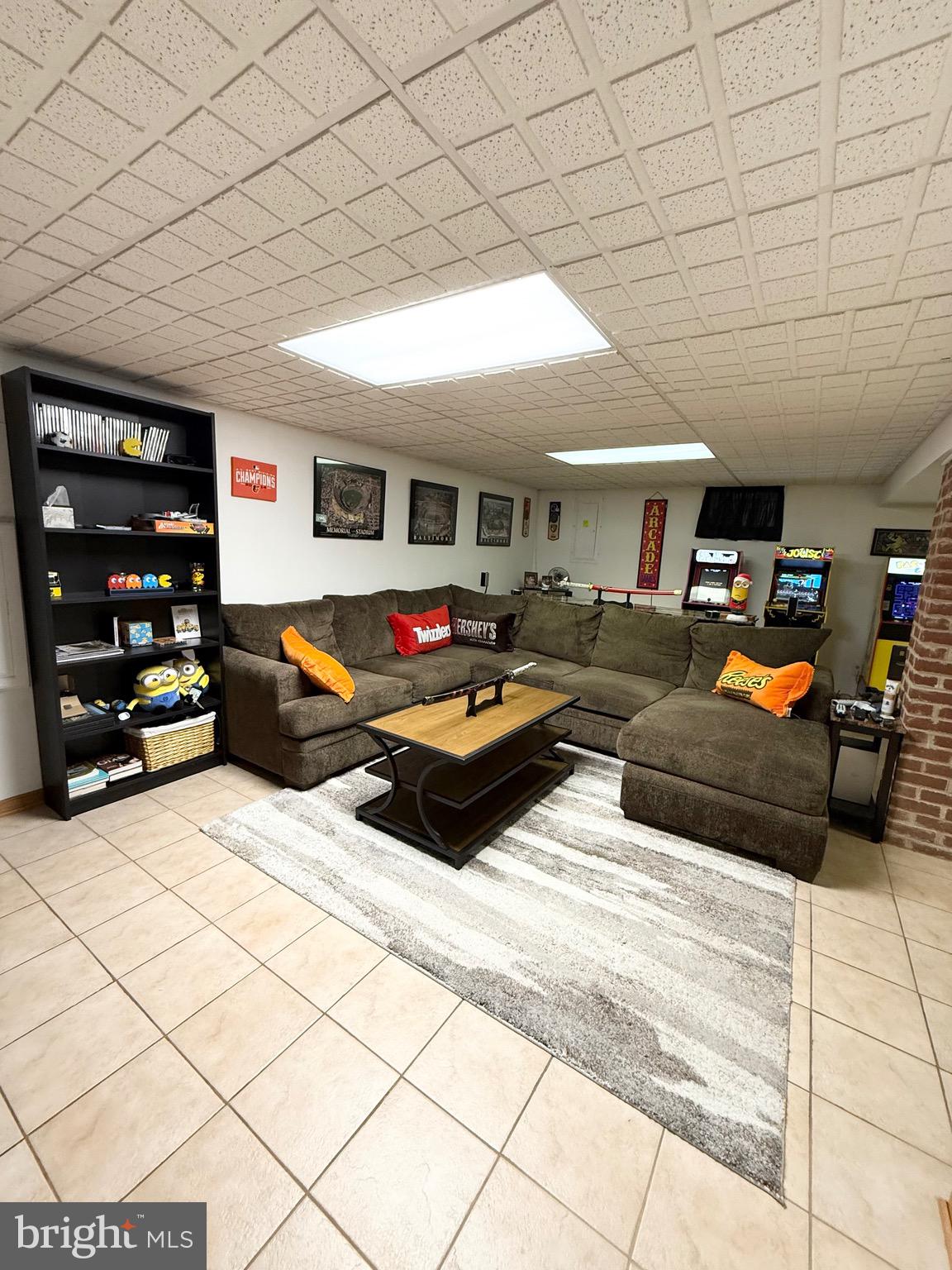 GOLDENTREE - Residential