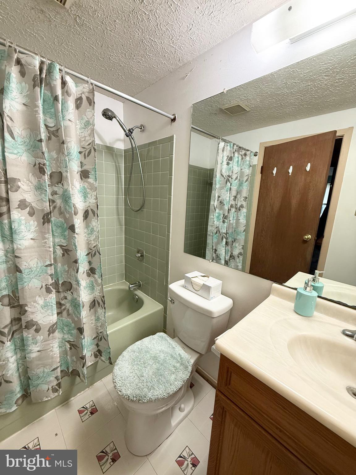 GOLDENTREE - Residential