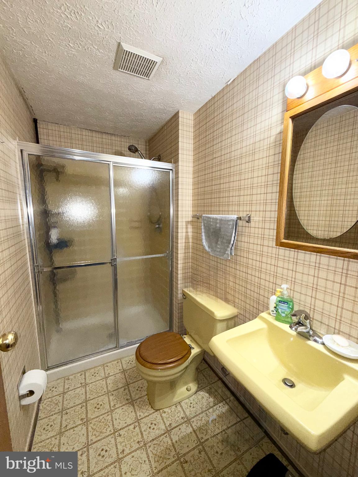 GOLDENTREE - Residential