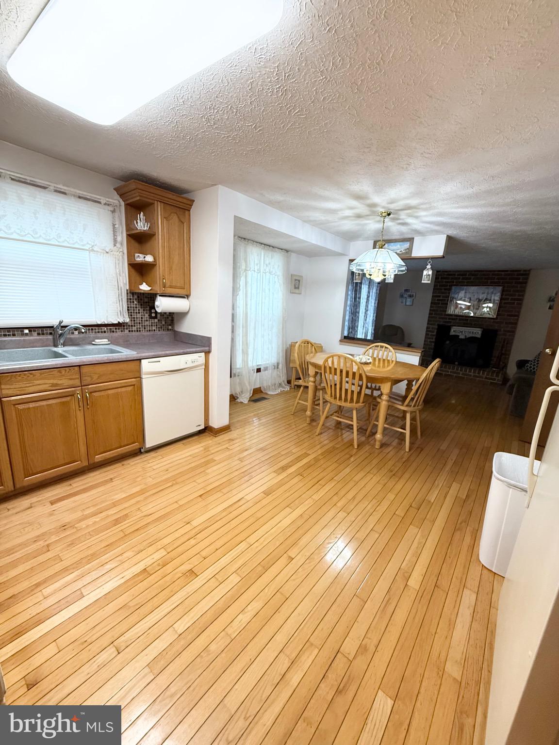 GOLDENTREE - Residential