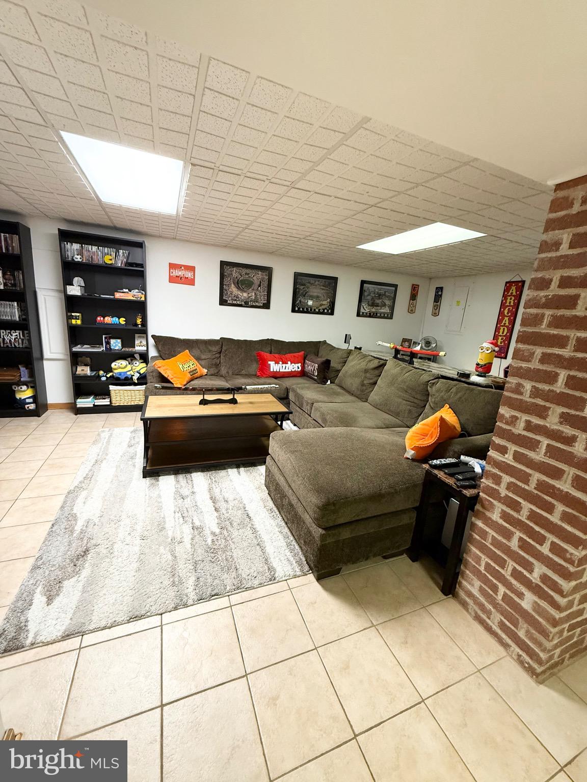 GOLDENTREE - Residential