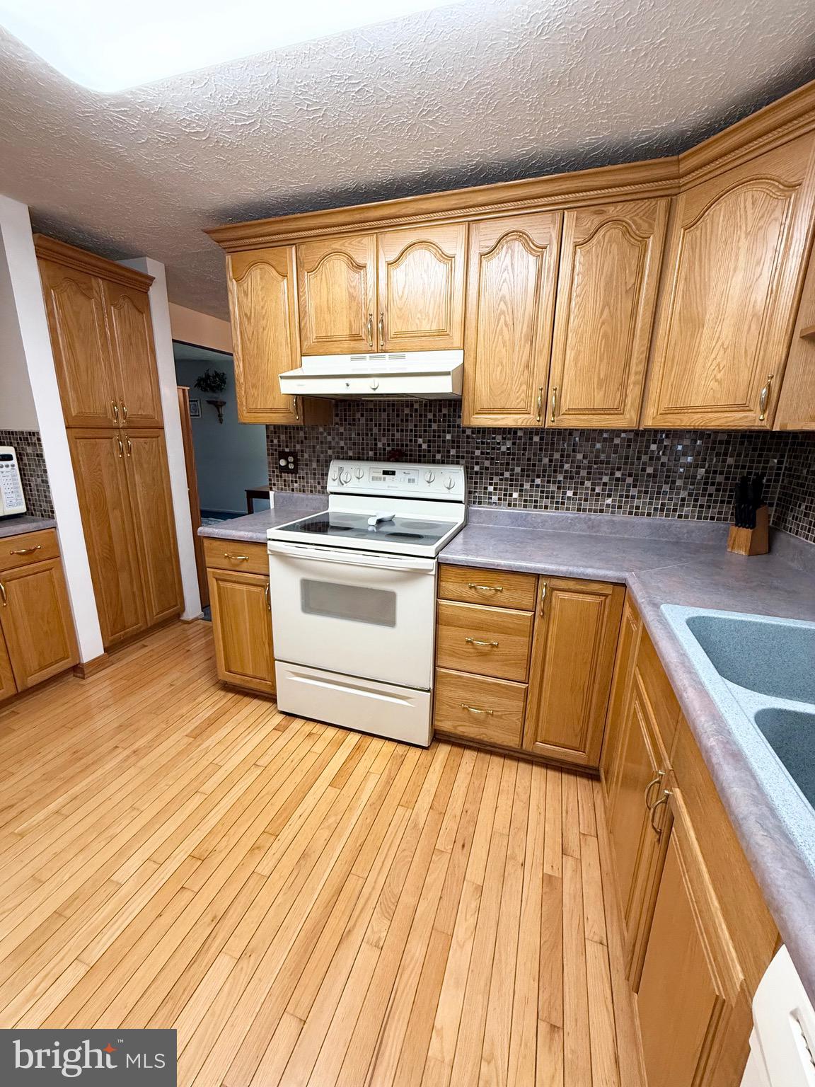 GOLDENTREE - Residential